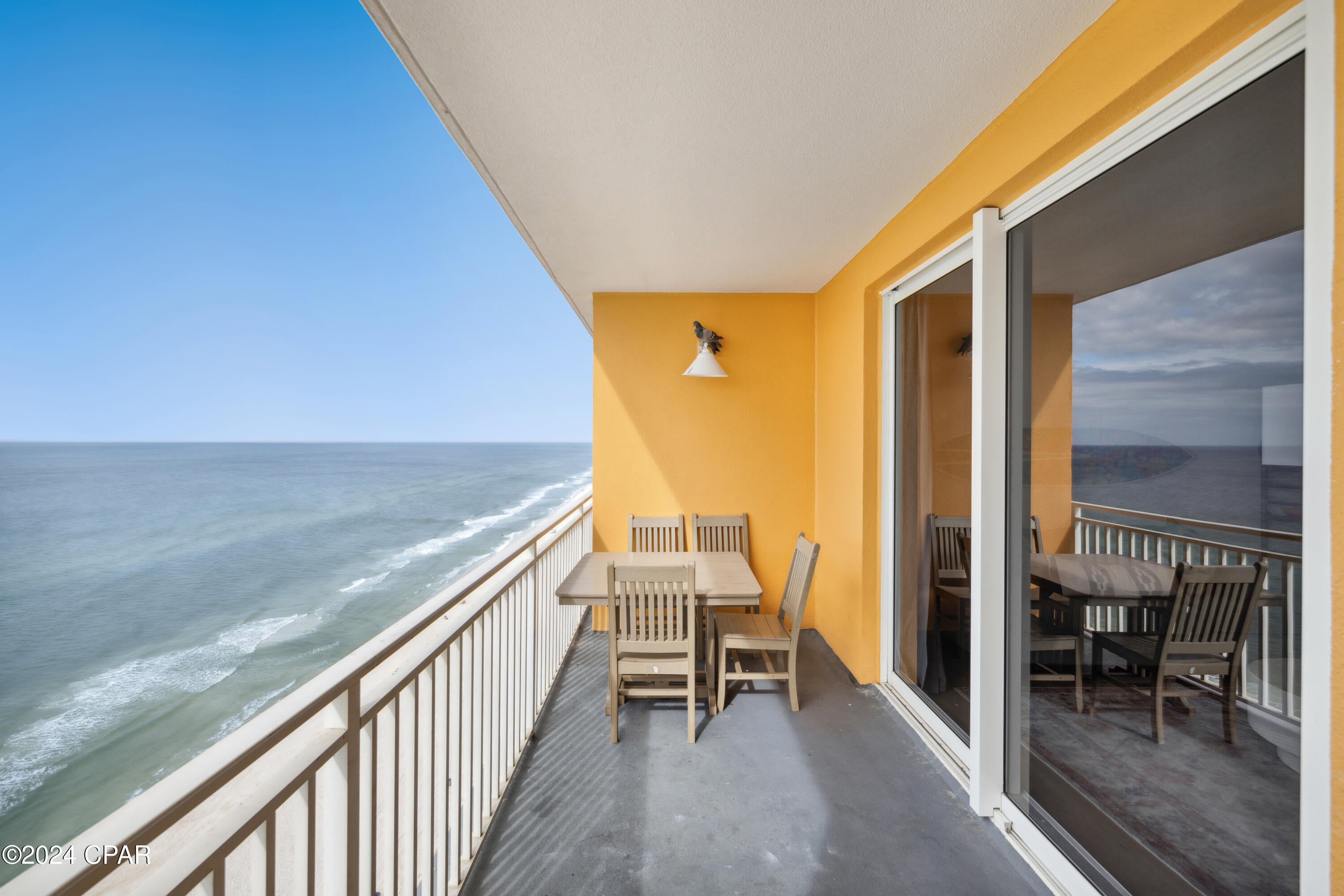 Splash Condo - Residential