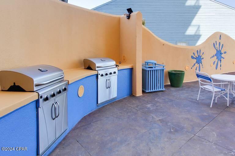 Splash Condo - Residential