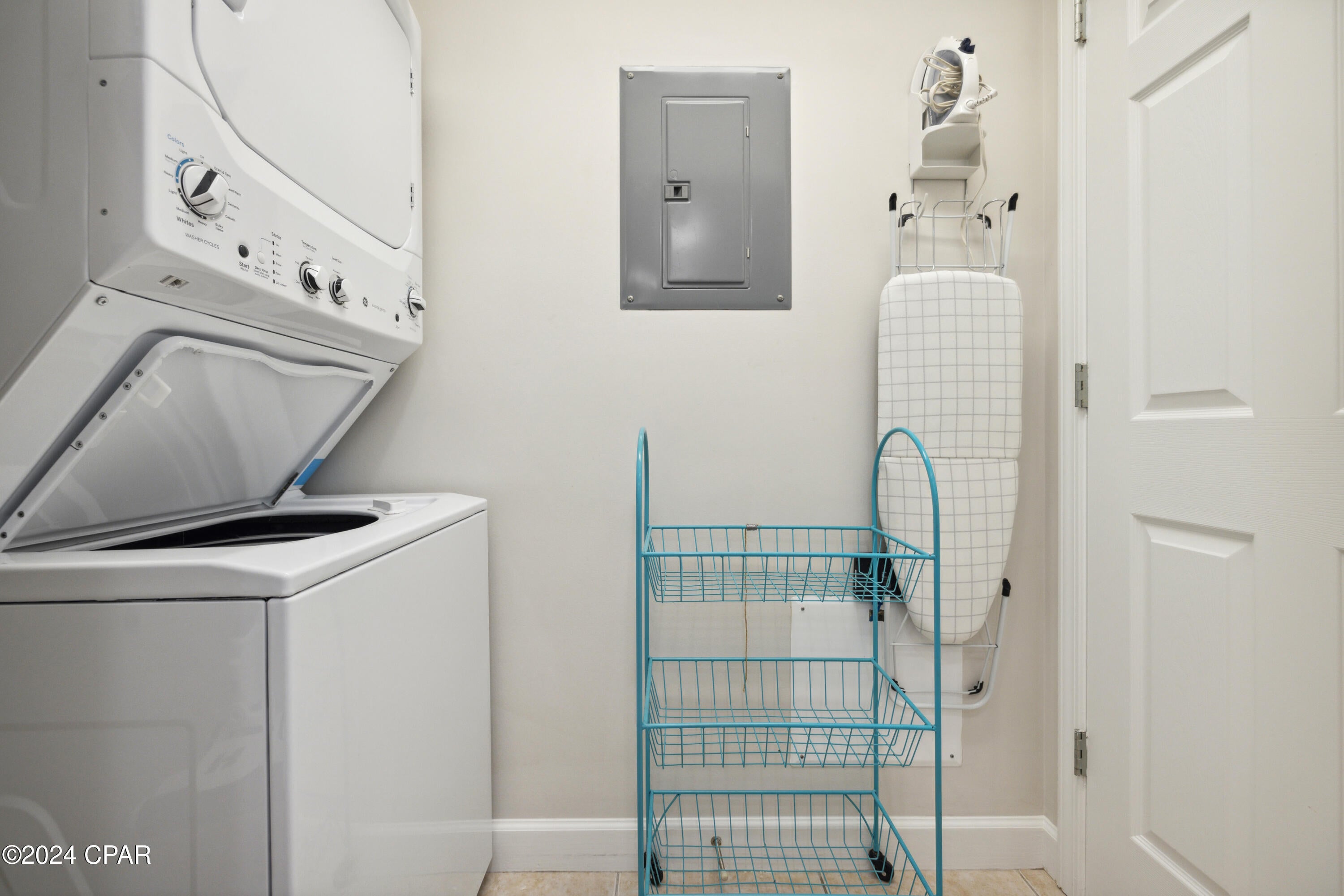Splash Condo - Residential