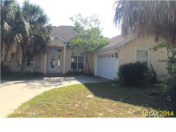 Spacious well kept single story home with pool. 3 bedrooms 2 baths, a must see. Priced to sell. Buyer/Agent to verify all measurements, HOA, schools, etc. Property being sold as is where is.