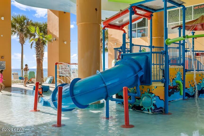 Splash Condo - Residential