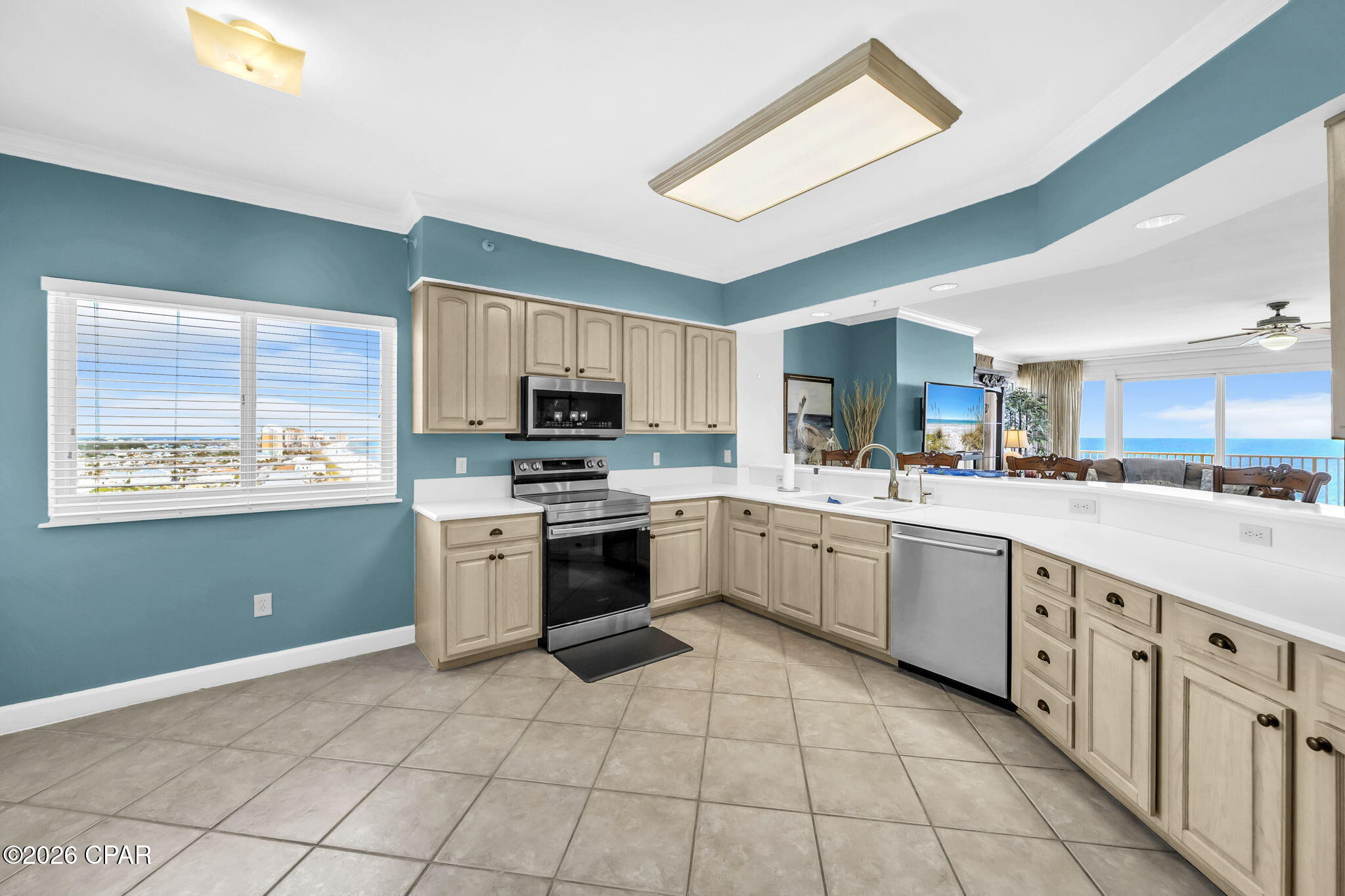 Grande Surf Club Condo - Residential