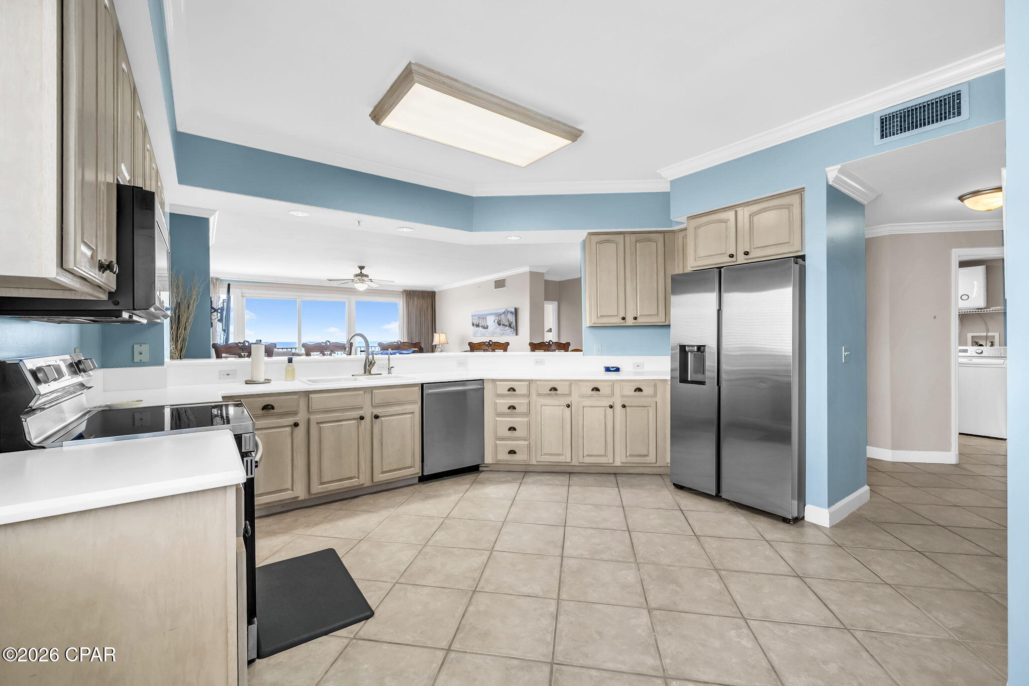 Grande Surf Club Condo - Residential