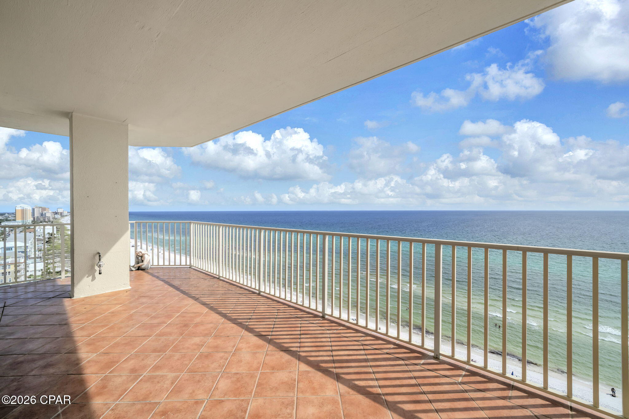 Grande Surf Club Condo - Residential