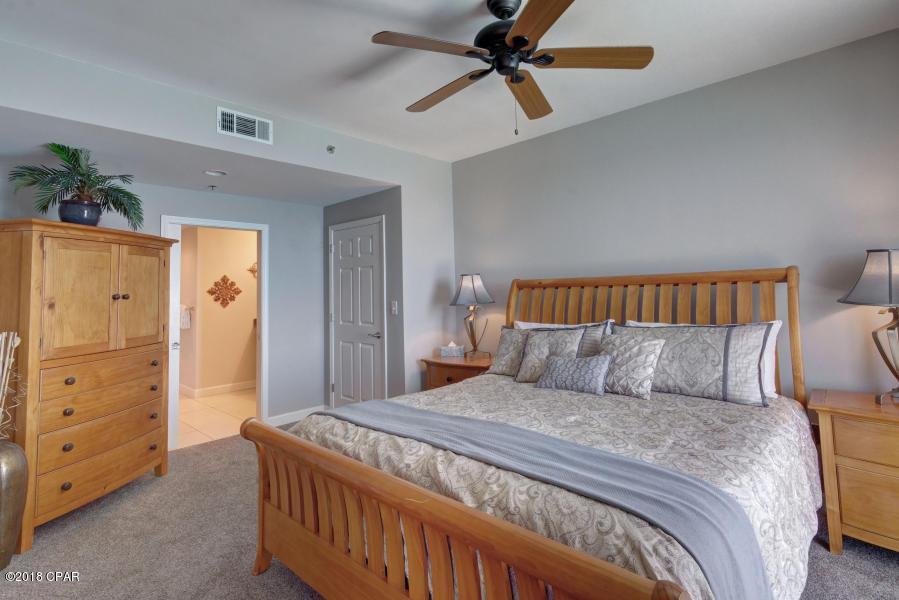 Splash Condo - Residential