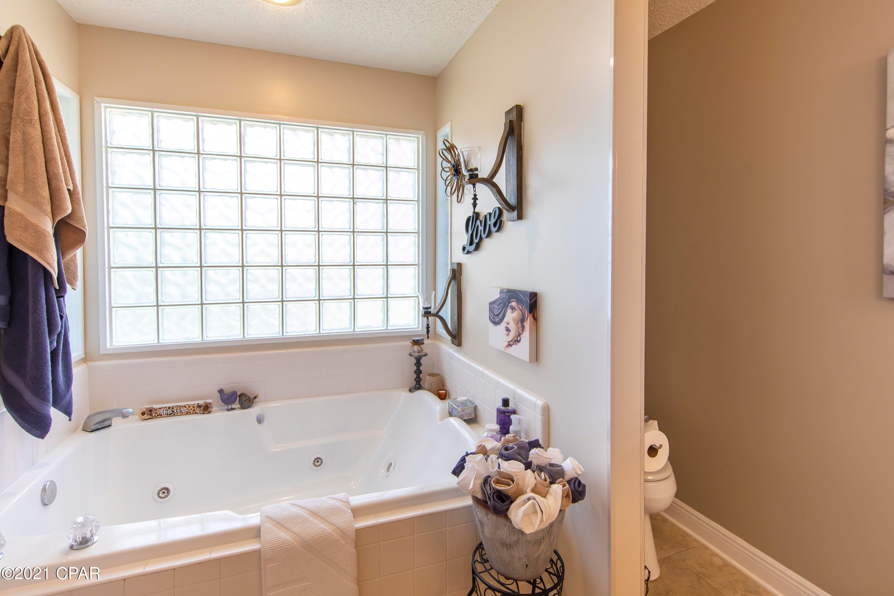 Country Club Harbour Estates - Residential