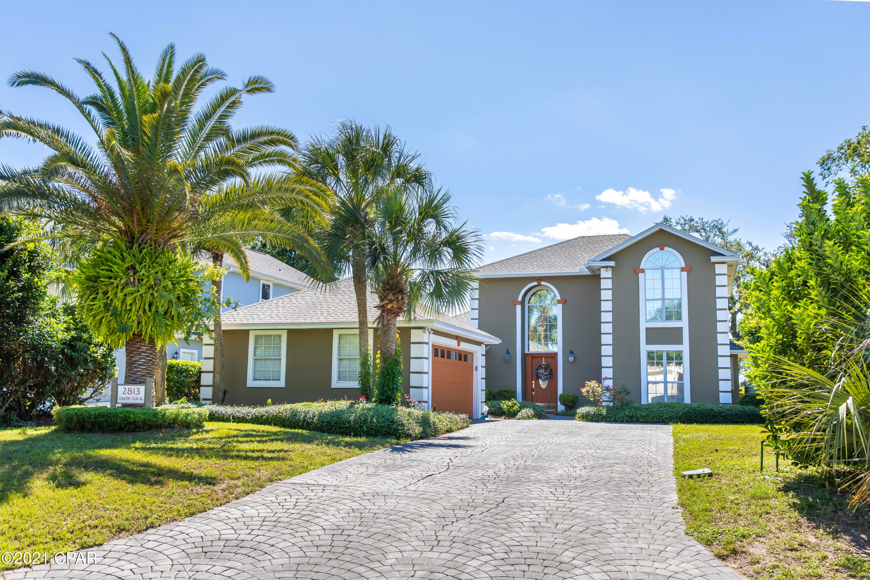 Country Club Harbour Estates - Residential