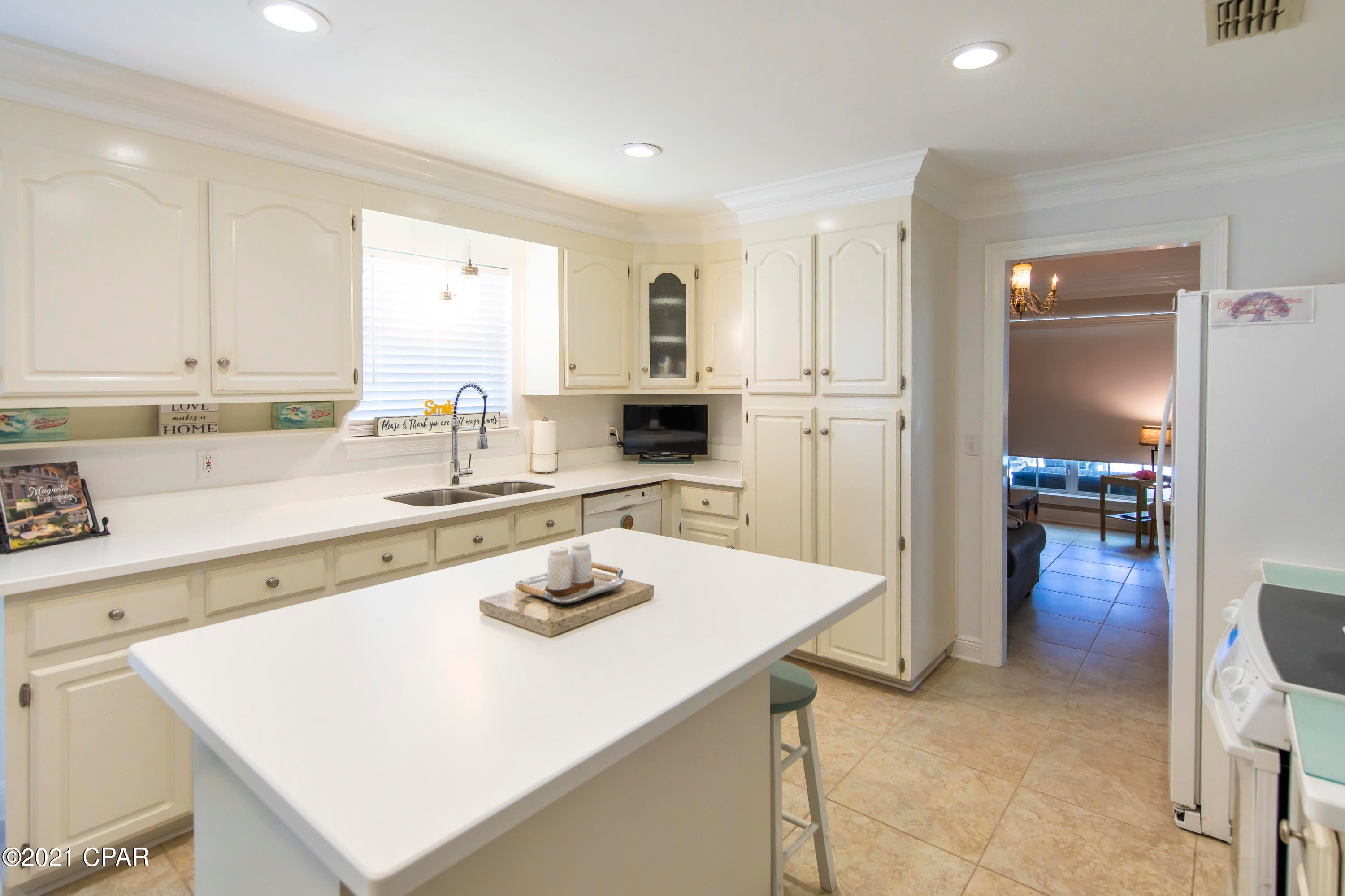 Country Club Harbour Estates - Residential