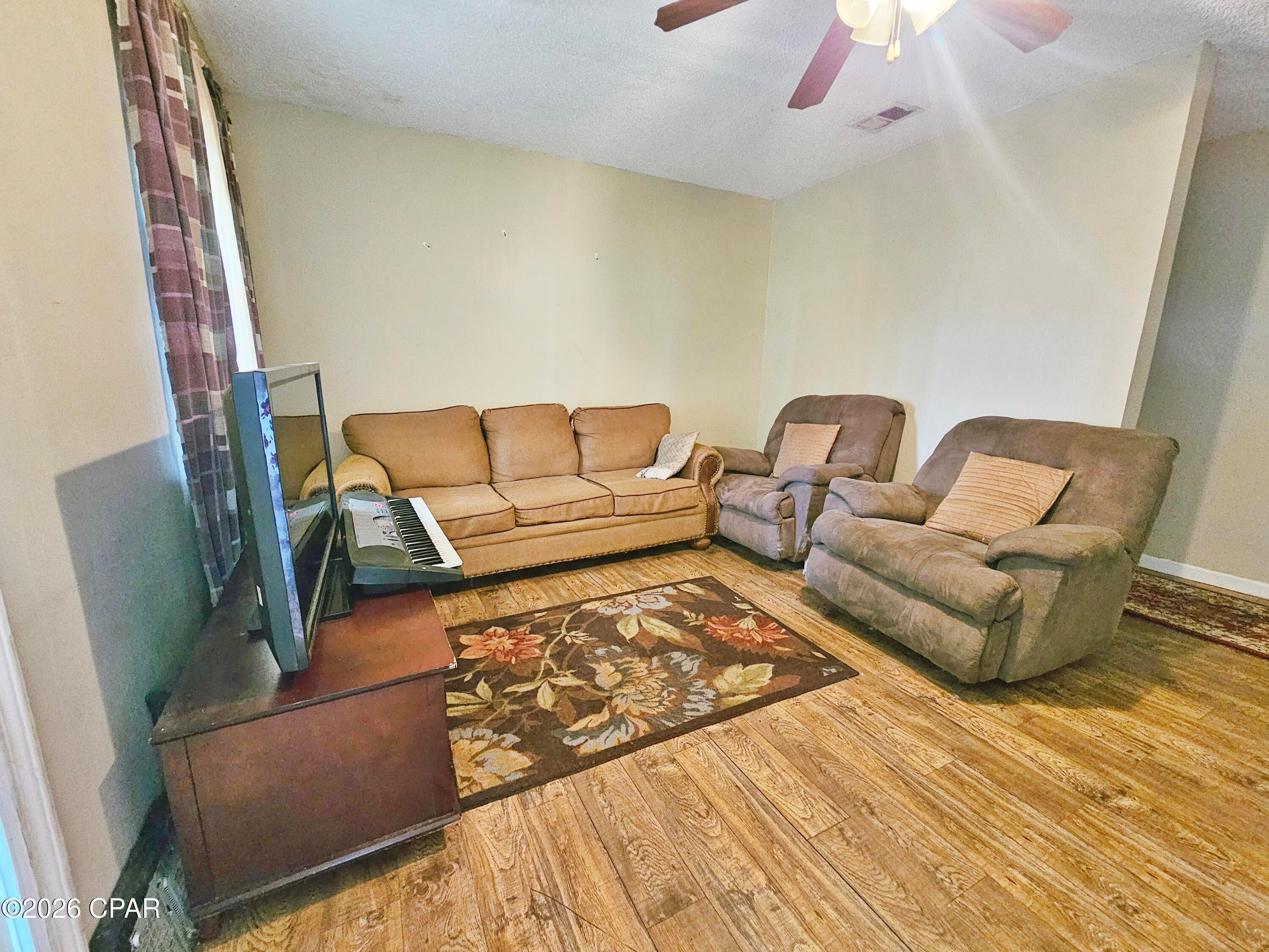 Grand Ridge - Residential