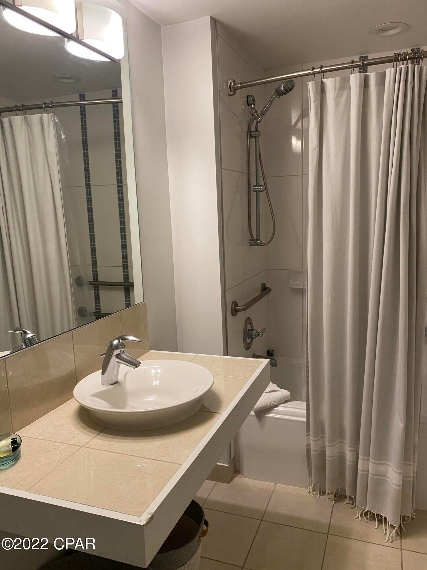 Bahia Condo - Residential Lease