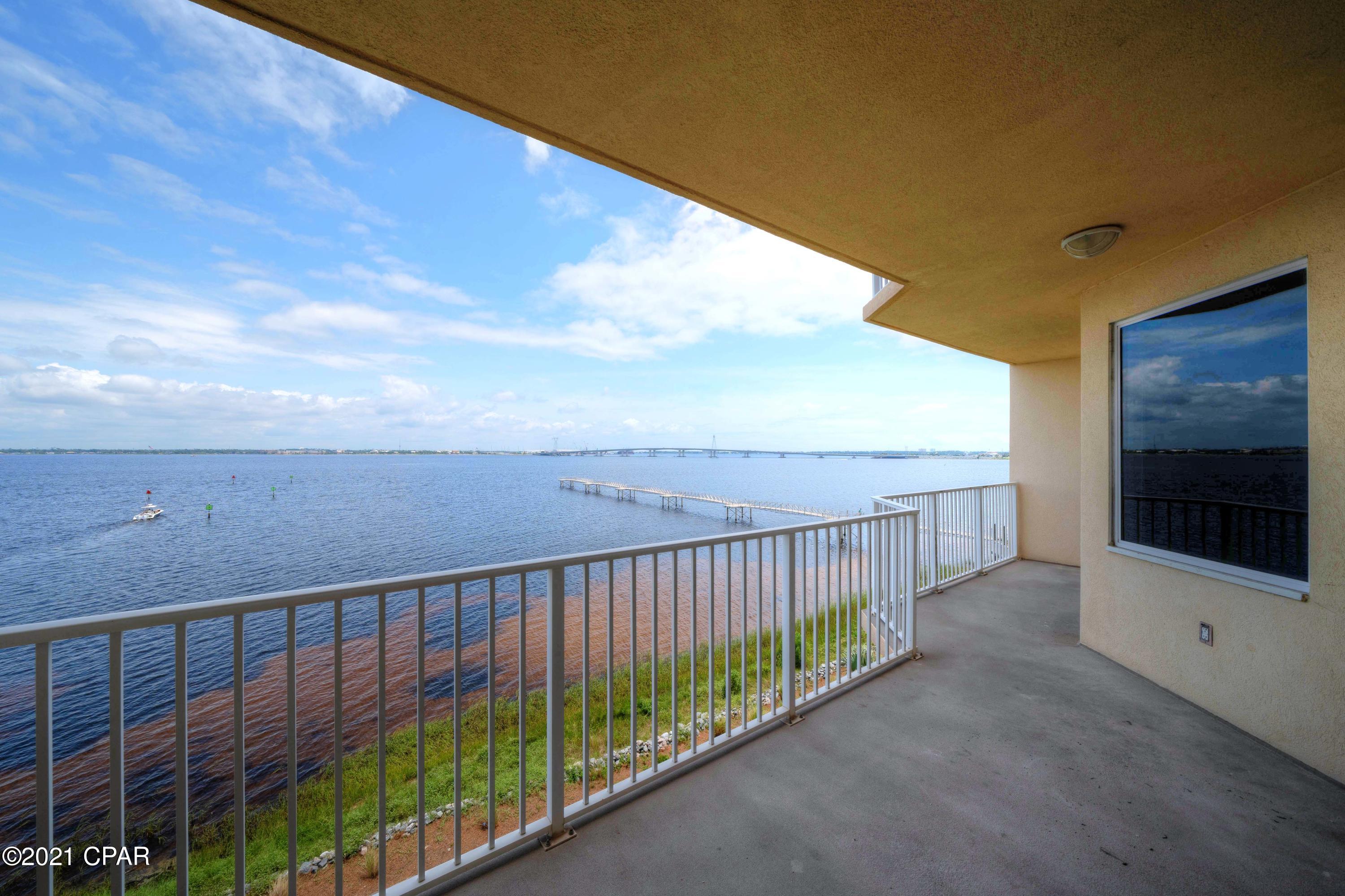 Hibiscus By The Bay - Residential
