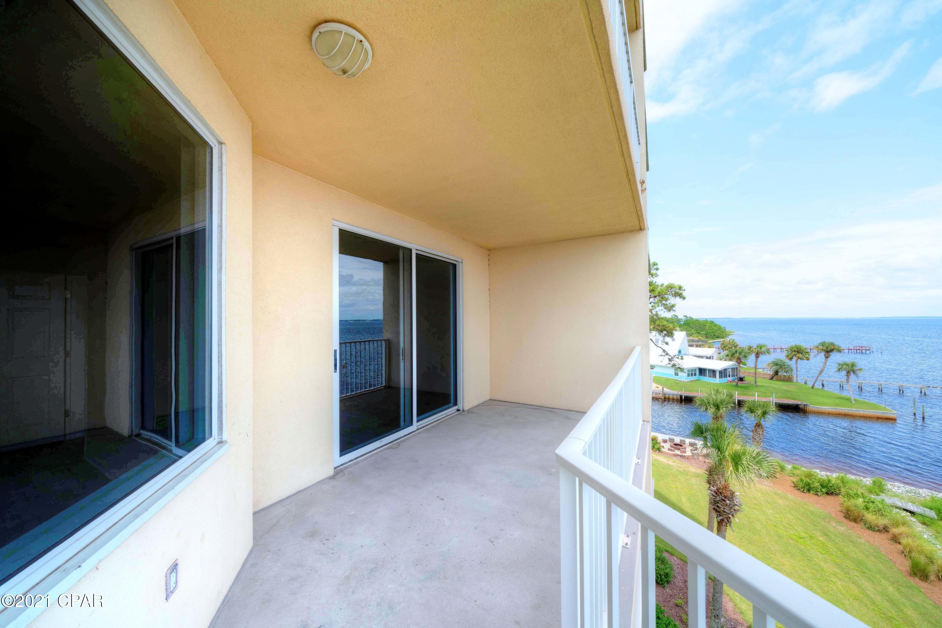 Hibiscus By The Bay - Residential
