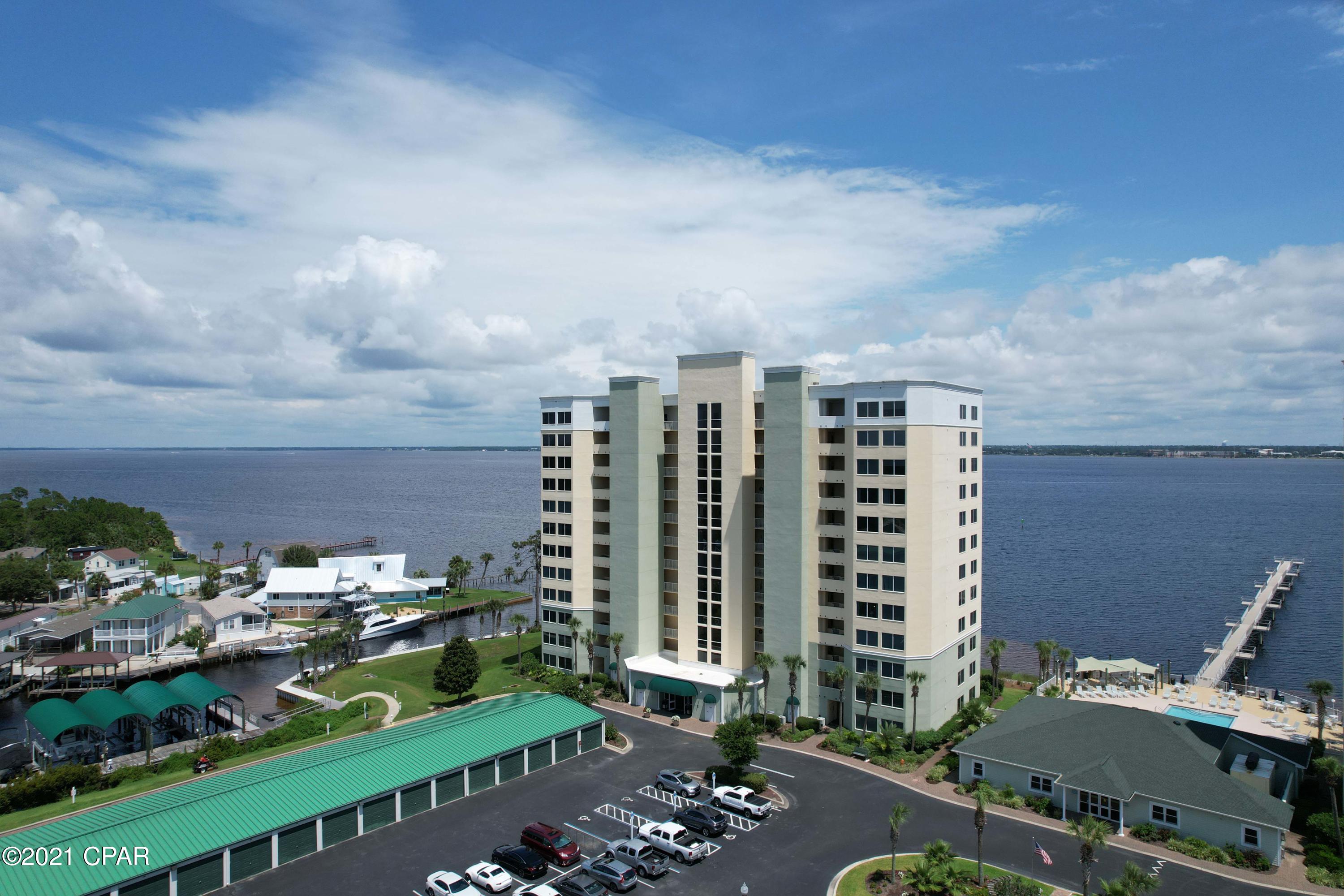 Hibiscus By The Bay - Residential
