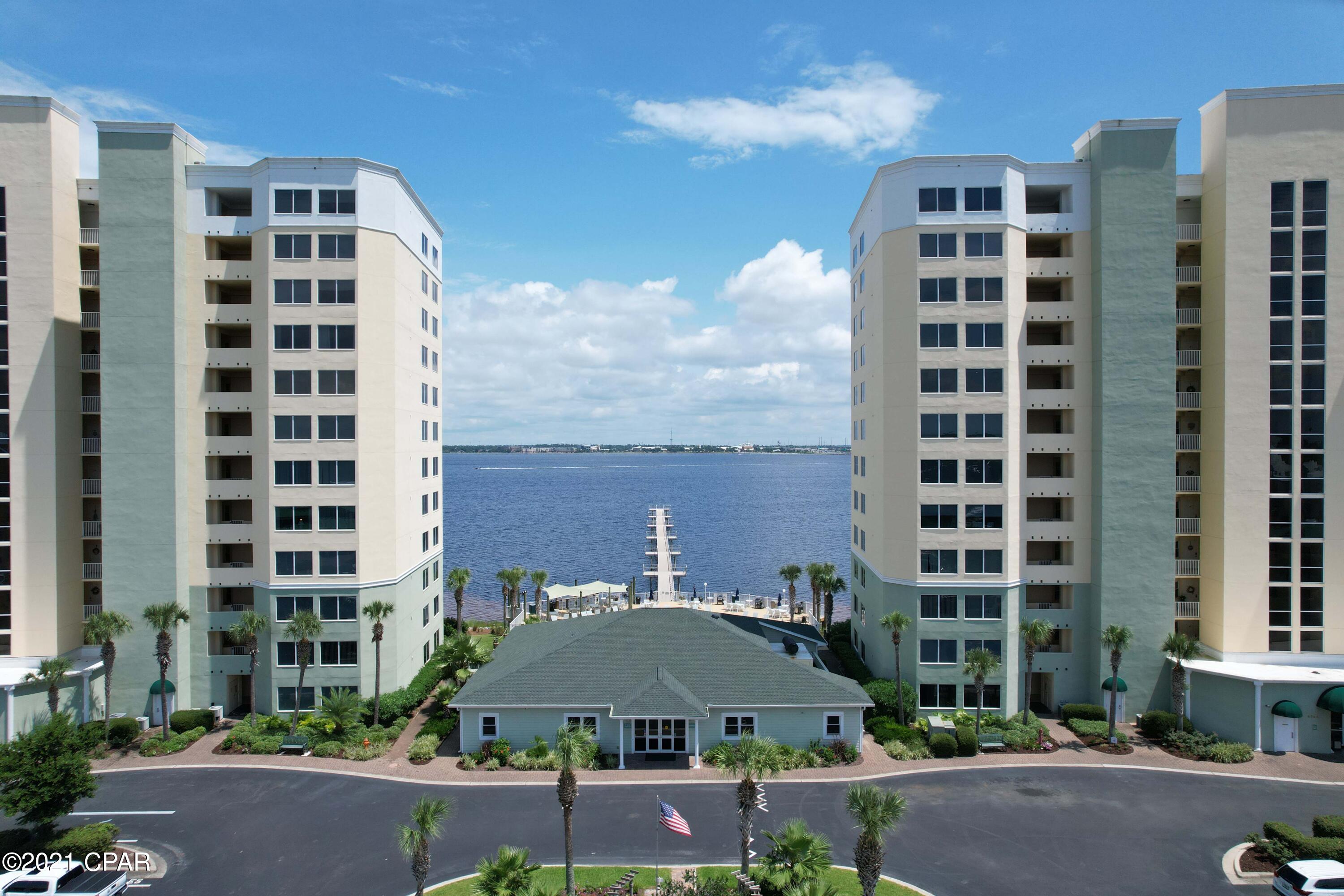 Hibiscus By The Bay - Residential