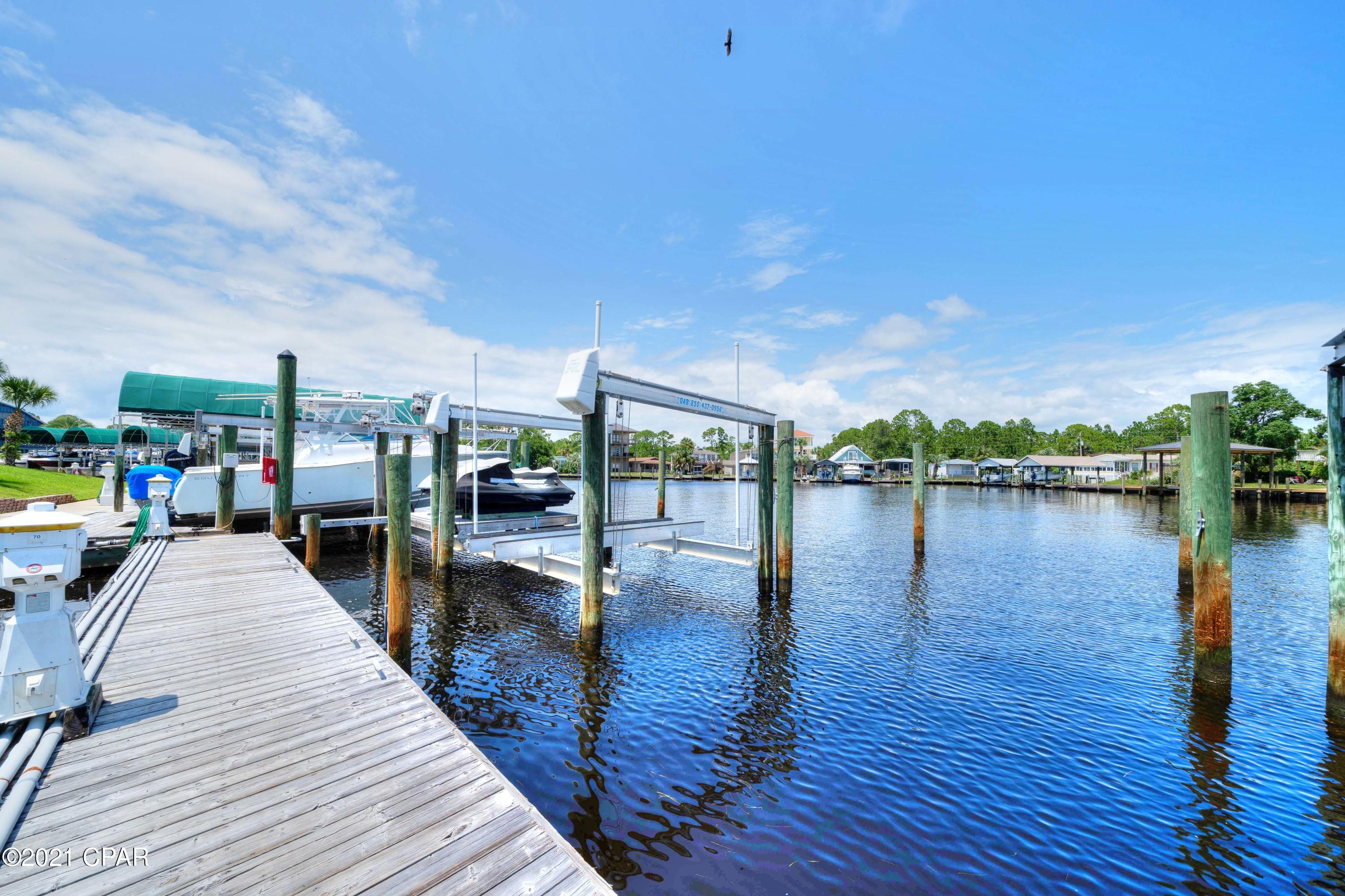 Hibiscus By The Bay - Residential