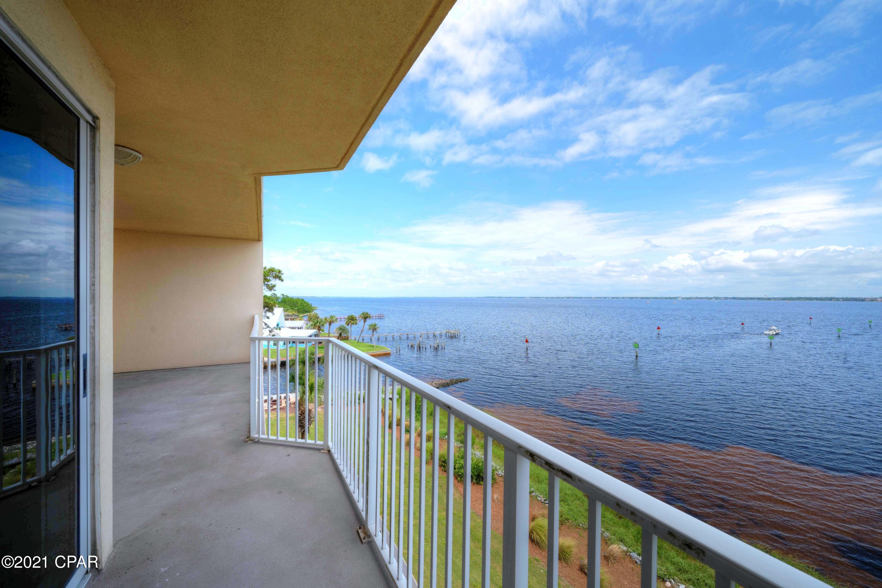 Hibiscus By The Bay - Residential