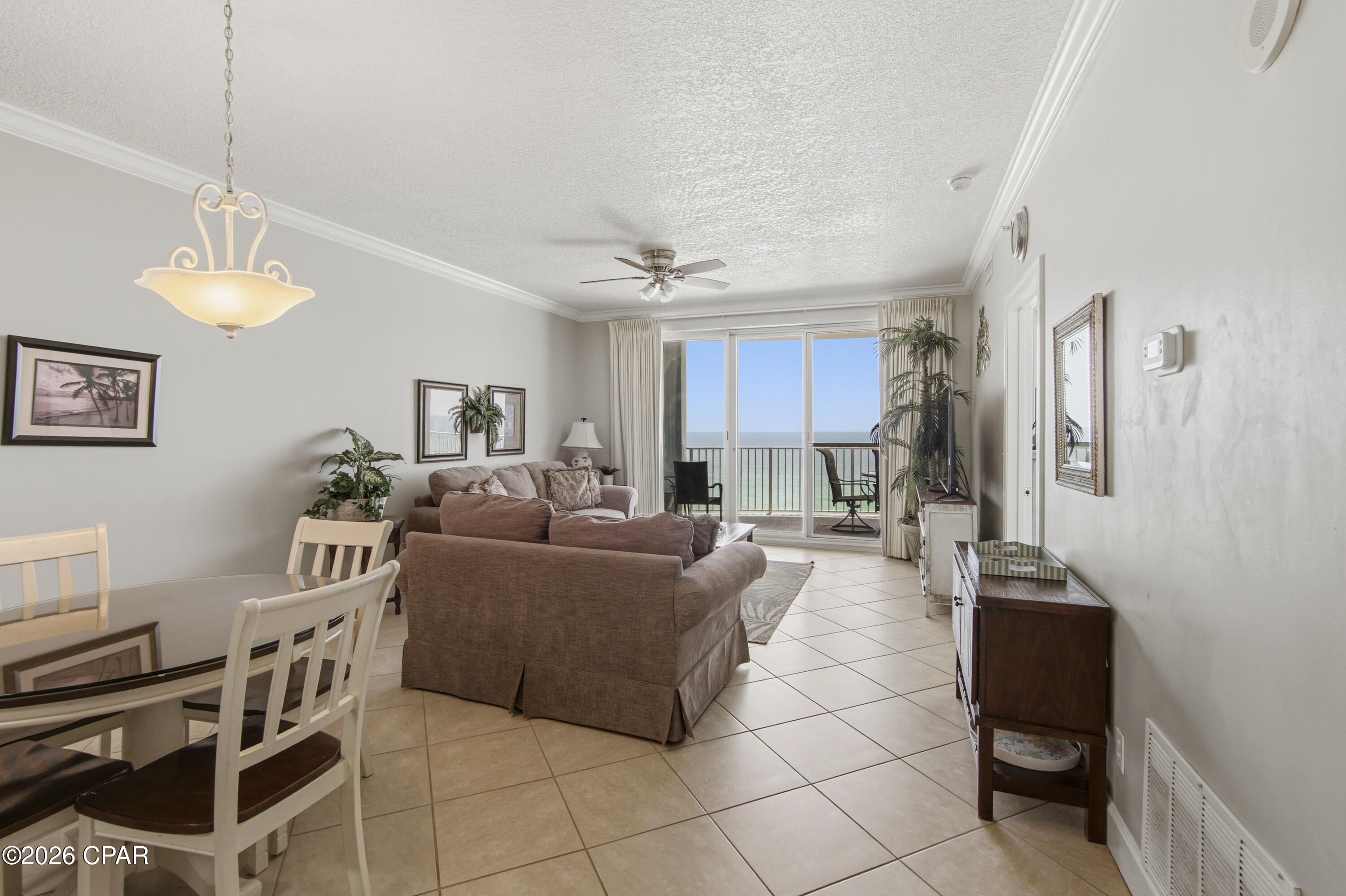 Twin Palms Resort - Residential