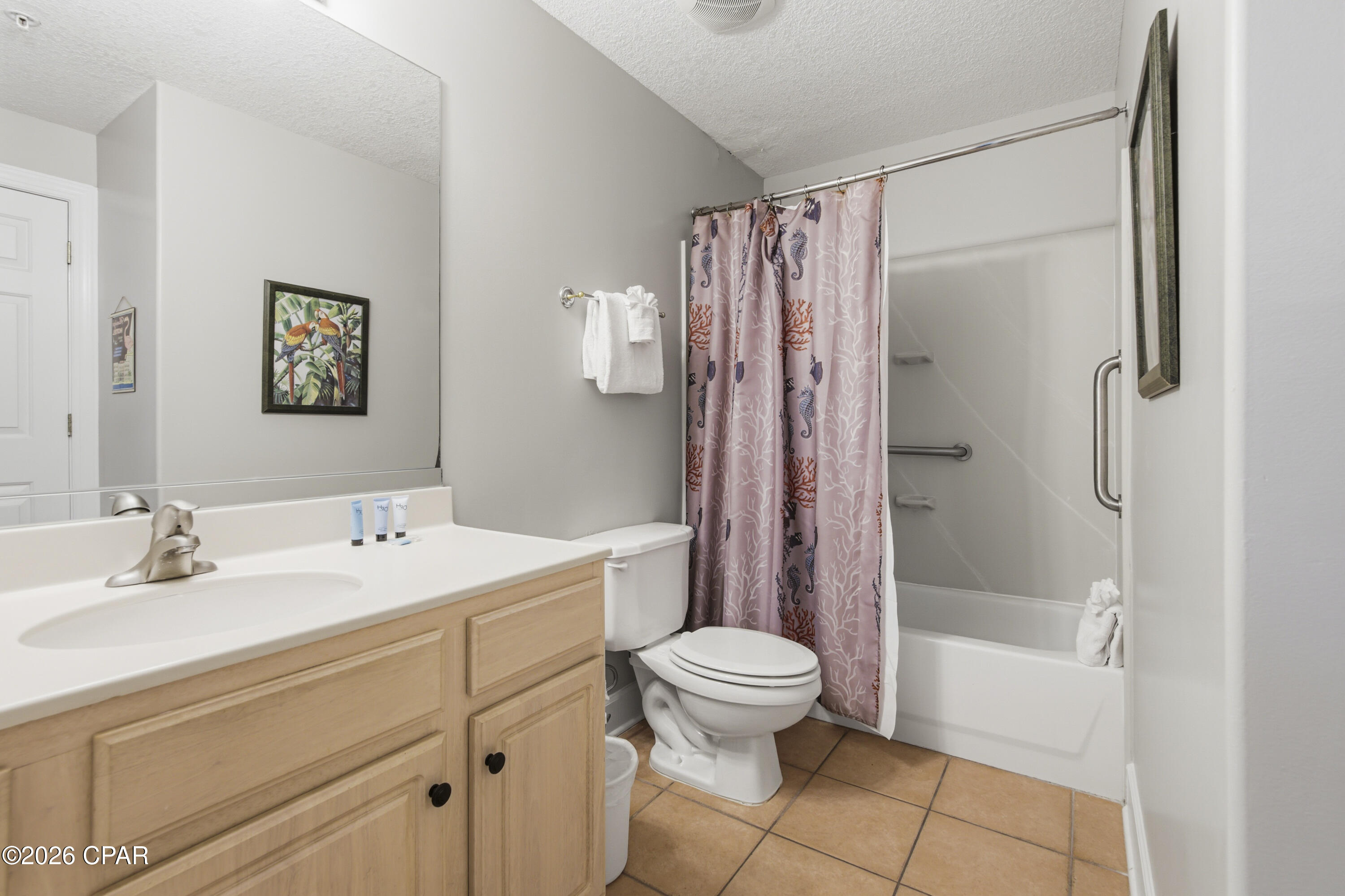 Twin Palms Resort - Residential