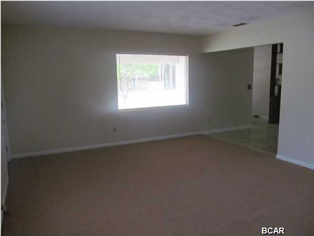 Bay Park Manor Replat - Residential Lease