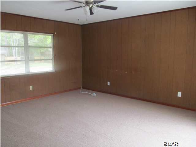 Bay Park Manor Replat - Residential Lease