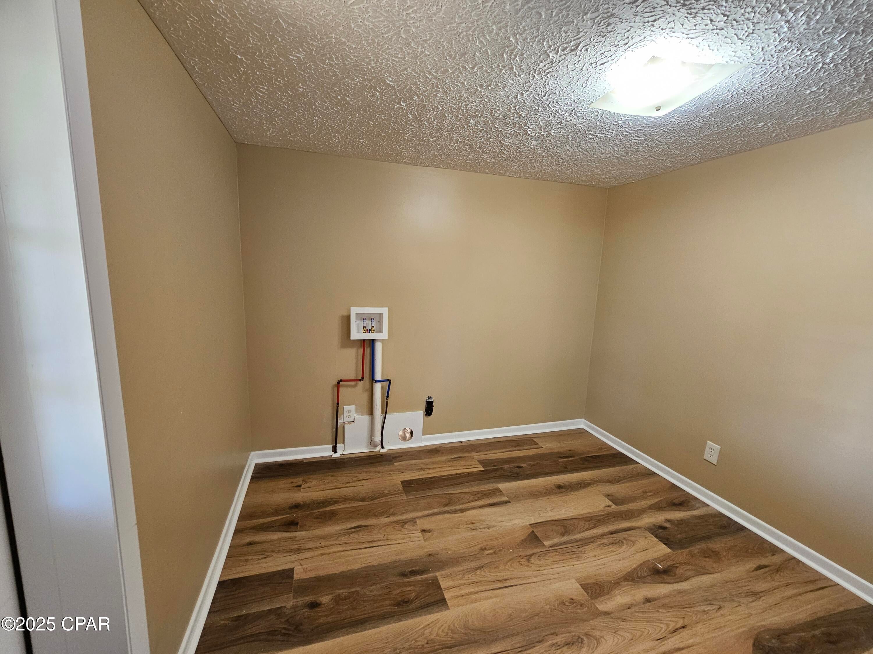 [No Recorded Subdiv] - Residential Lease