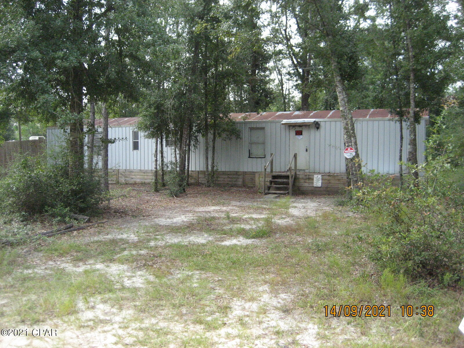 2 bedroom, 2 bath mobile home on approximately 1 acre of land in Fountain, FL that needs work. Property has well, septic and power. Owner Finance $59,500 with $5,500 down and 8.5% for 25 years. Seller will discount purchase price for ''all cash offer'' All measurements are approximate, buyer to verify if important.
