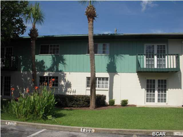 This is a well kept one bedroom unit in Landmark on St. Andrews Bay, a friendly waterfront community on Beach drive. The condominium complex offers two pools (one with view of the Bay), green landscaped areas, exercise facility with new equipment, clubhouse which can be reserved for events and a beach area.The complex is bay front, with all the amenities that affords; Gulf Breezes, beautiful views, fishing with a fish cleaning area near the docks, and barbecue facility near the water just next to the clubhouse. Age, Square Footage, and room sizes approx, if important please verify.