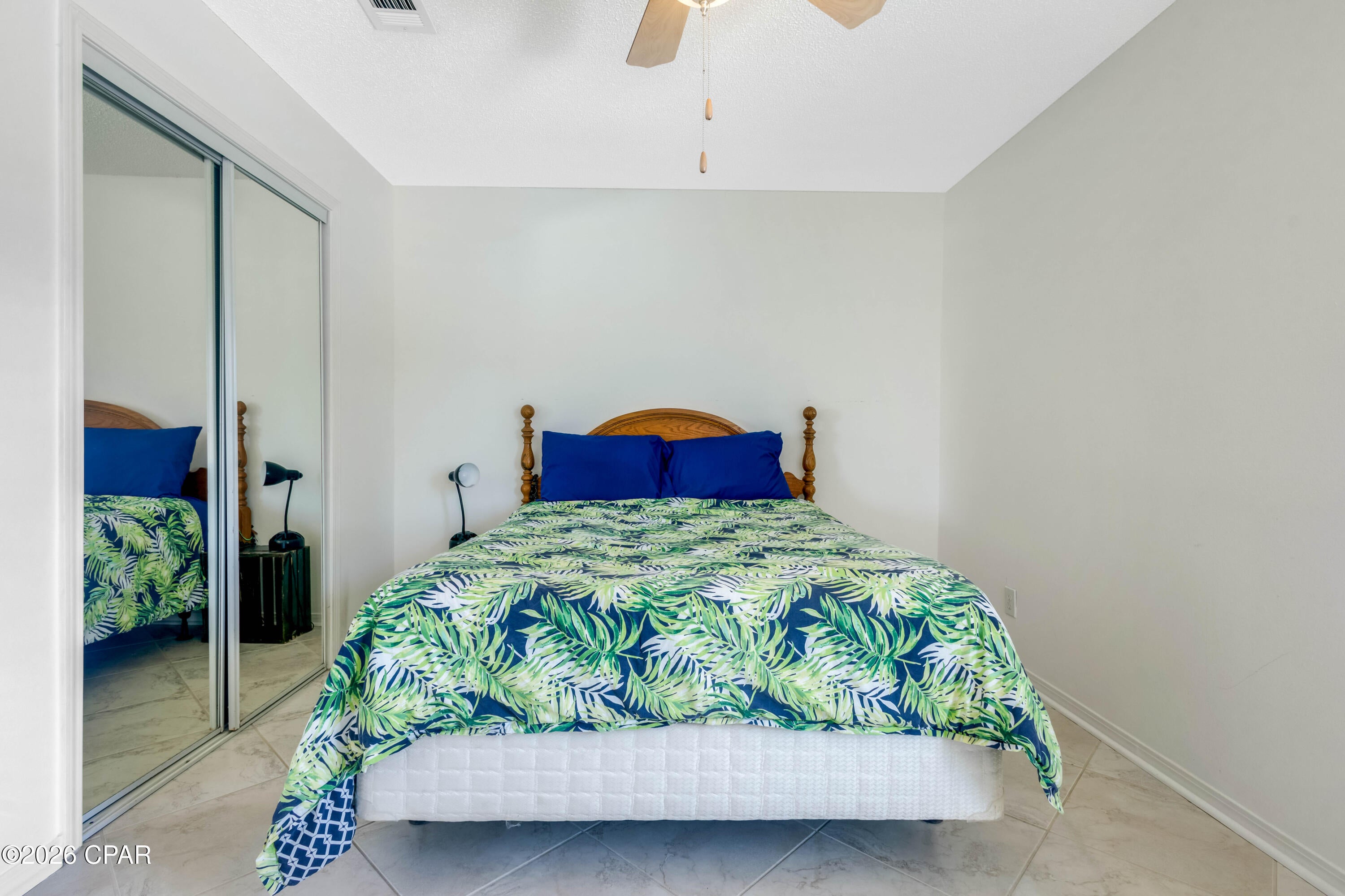 Shadow Bay Unt 3 & 4 - Residential