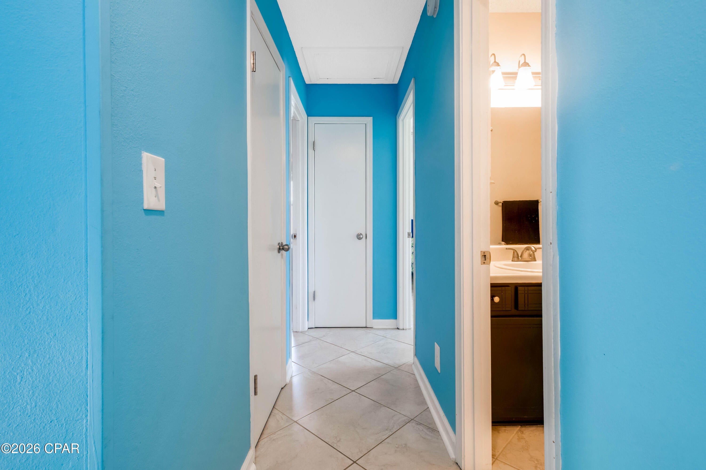 Shadow Bay Unt 3 & 4 - Residential