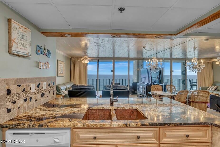 Long Beach Towers III - Residential