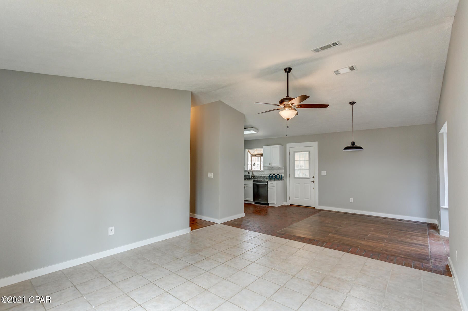 Biltmore Beach 1st Add - Residential