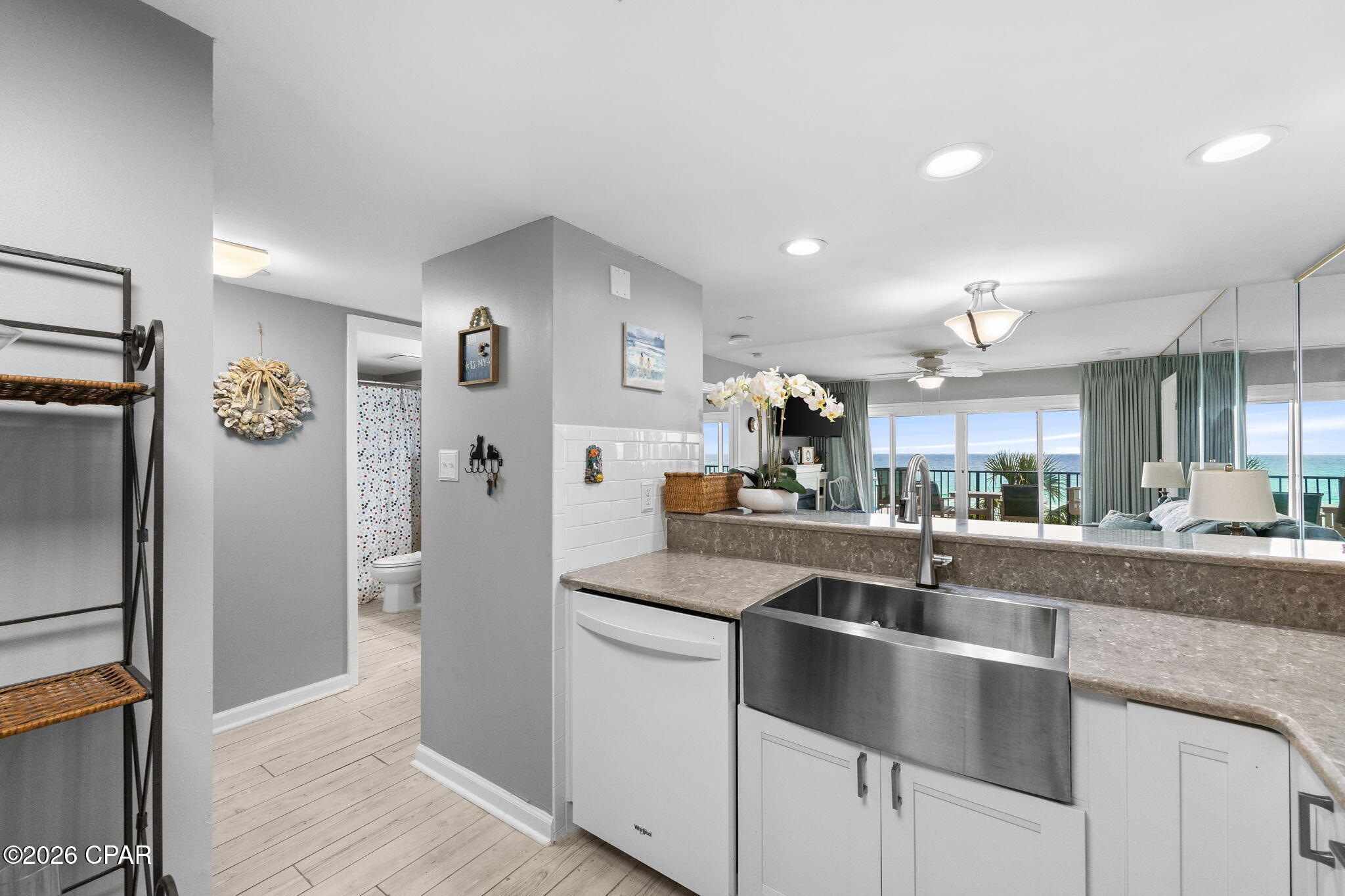 The Commodore - Residential