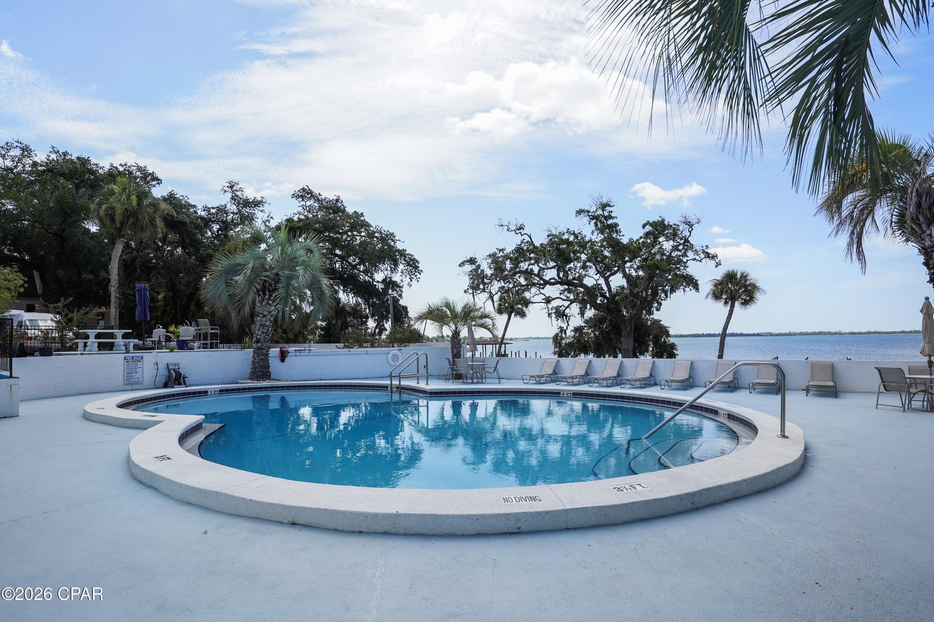 Bay Club Condo Ph 1 - Residential