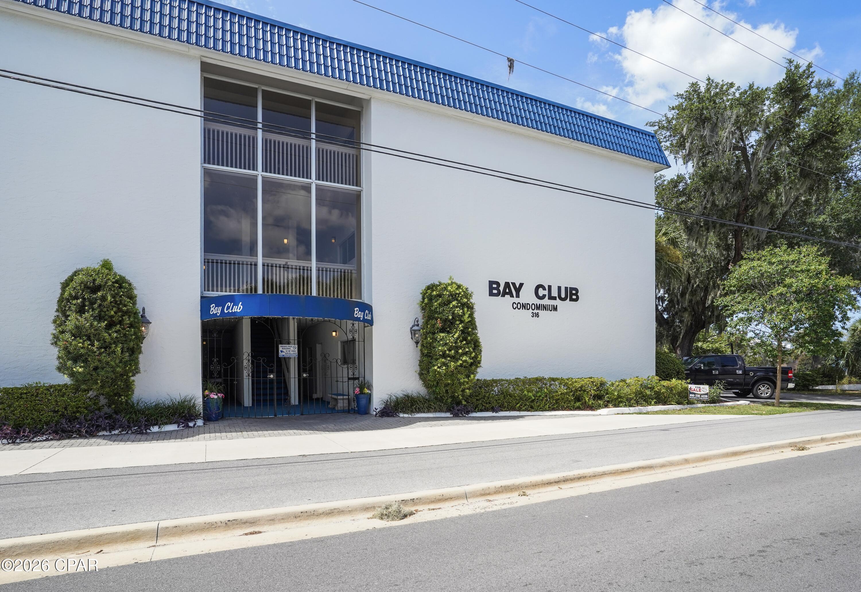 Bay Club Condo Ph 1 - Residential
