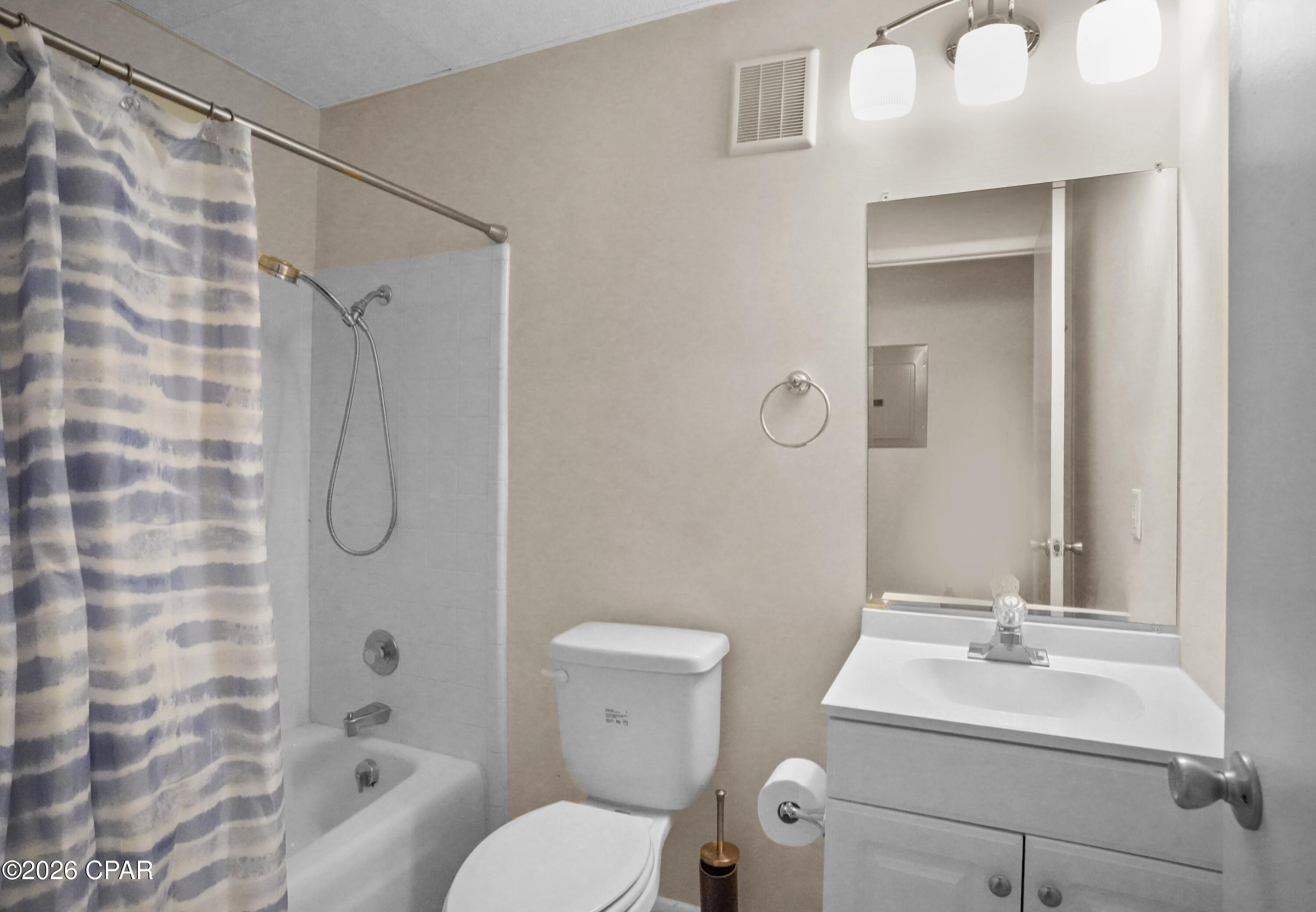 Bay Club Condo Ph 1 - Residential