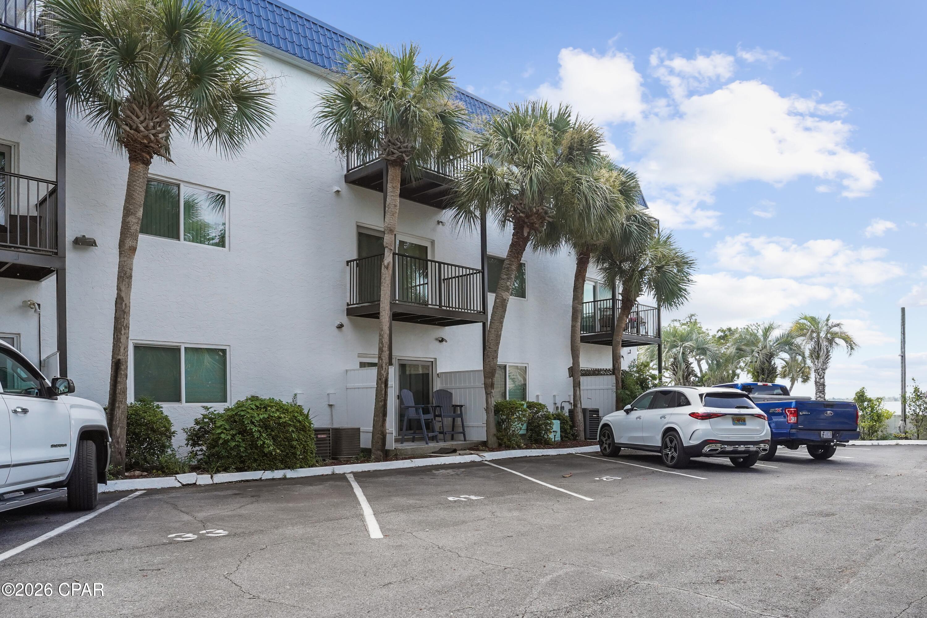 Bay Club Condo Ph 1 - Residential