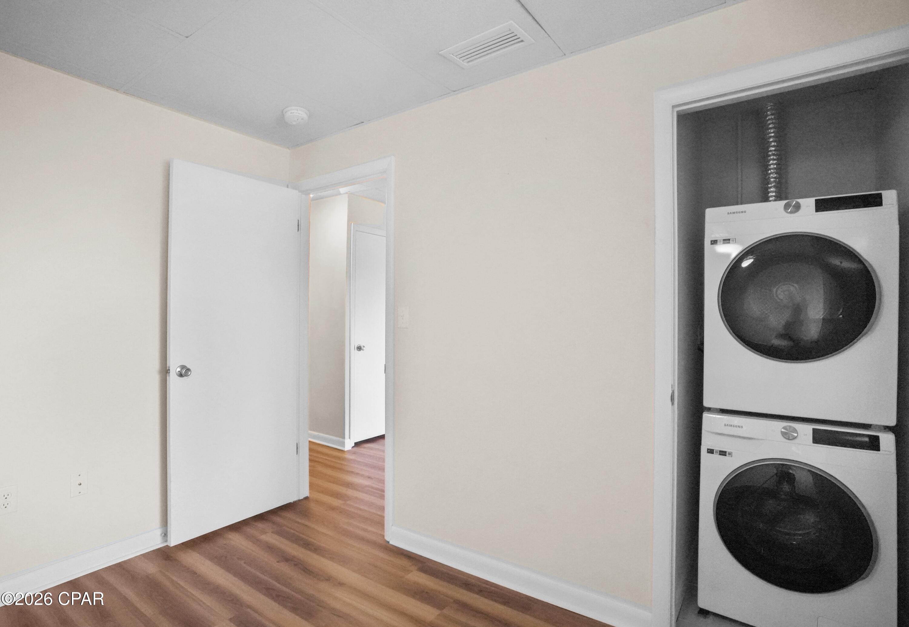 Bay Club Condo Ph 1 - Residential