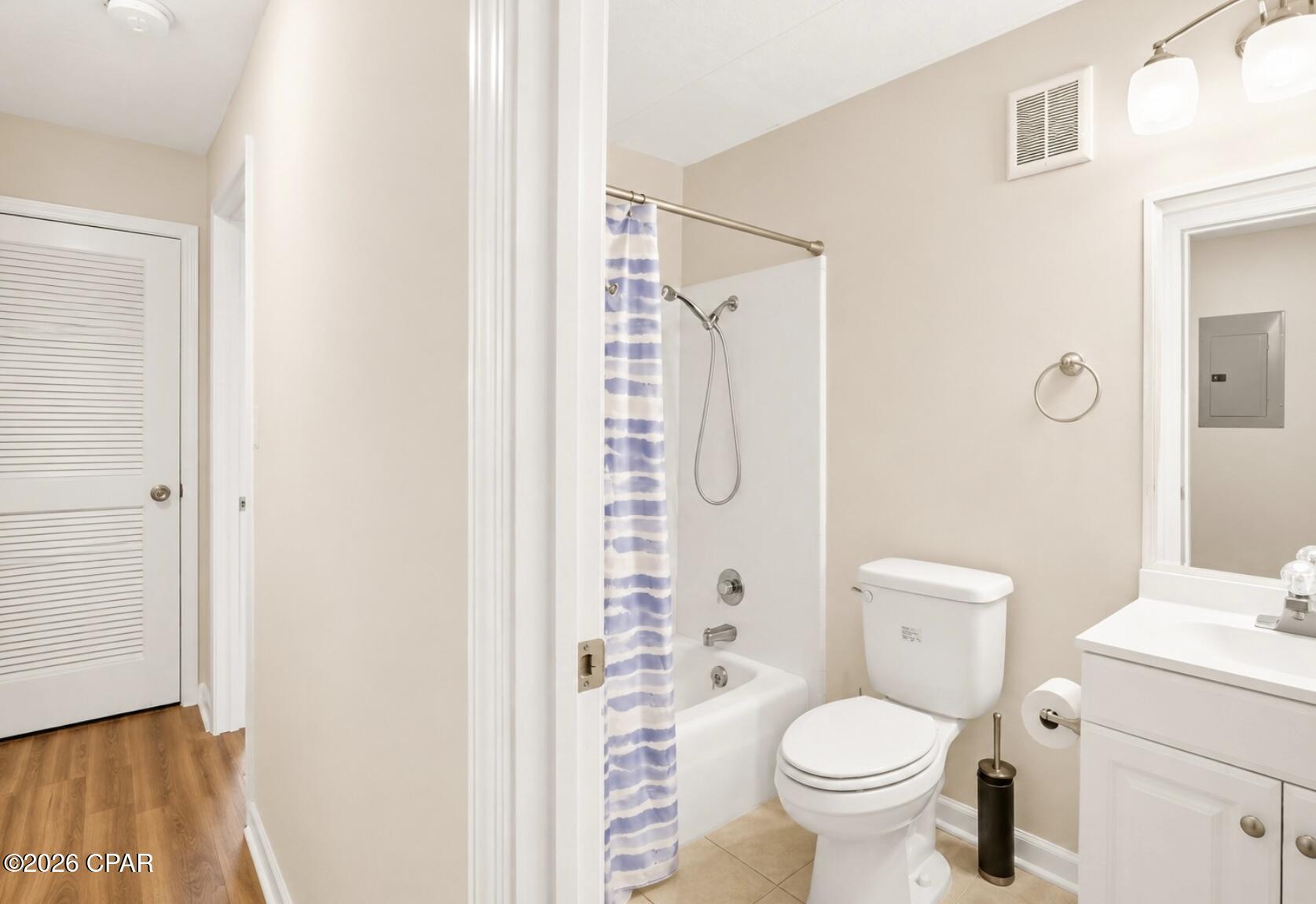 Bay Club Condo Ph 1 - Residential