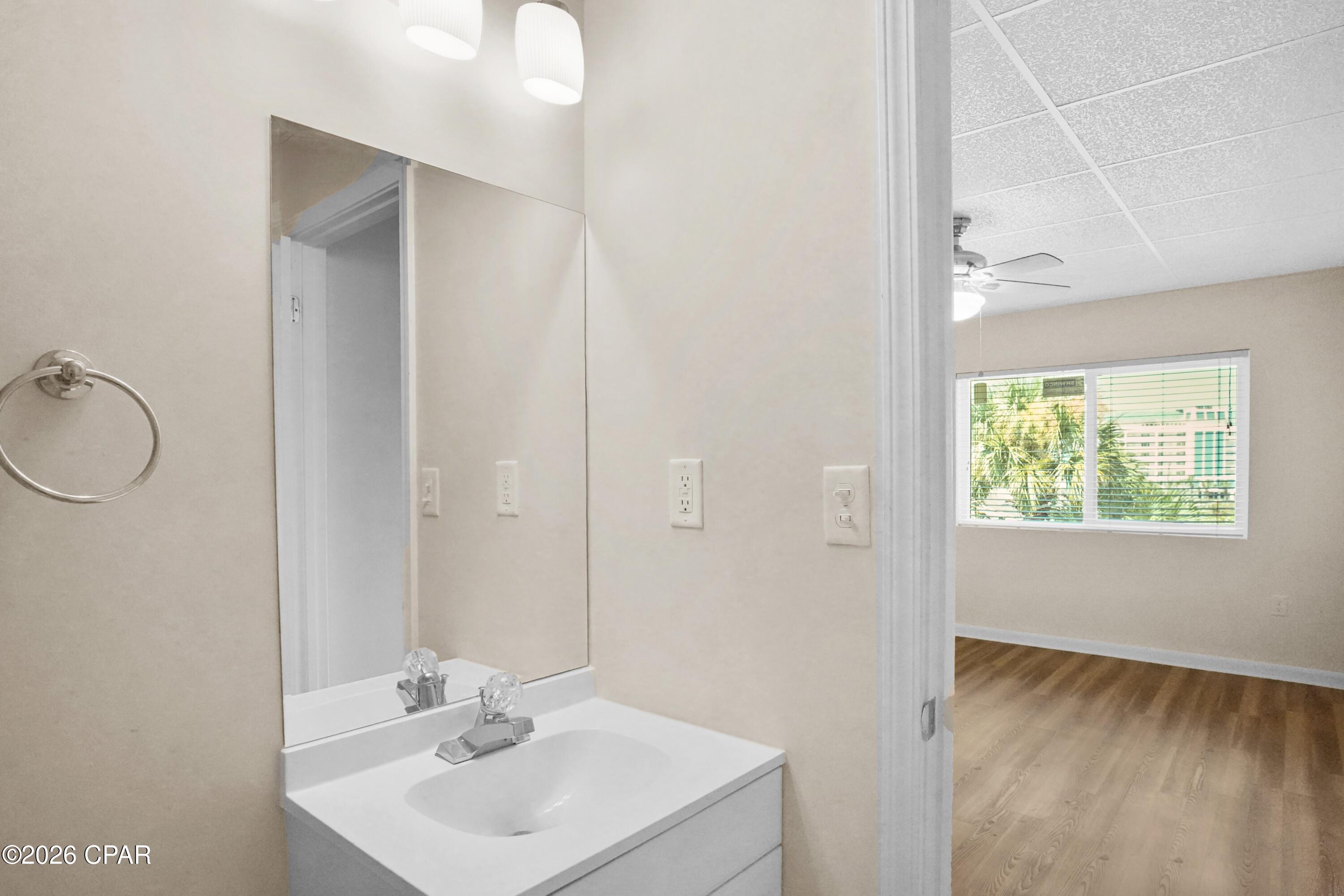 Bay Club Condo Ph 1 - Residential
