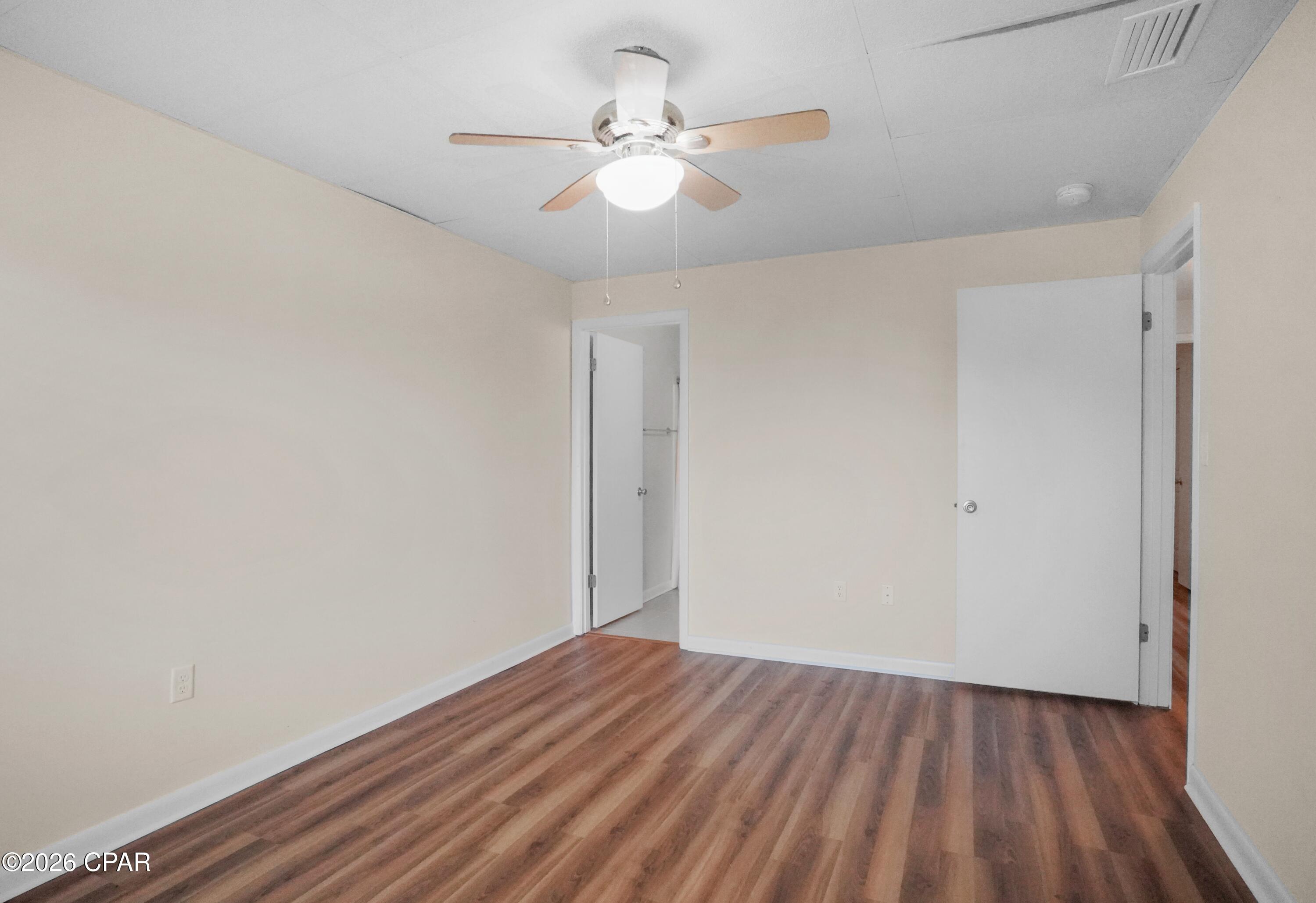 Bay Club Condo Ph 1 - Residential