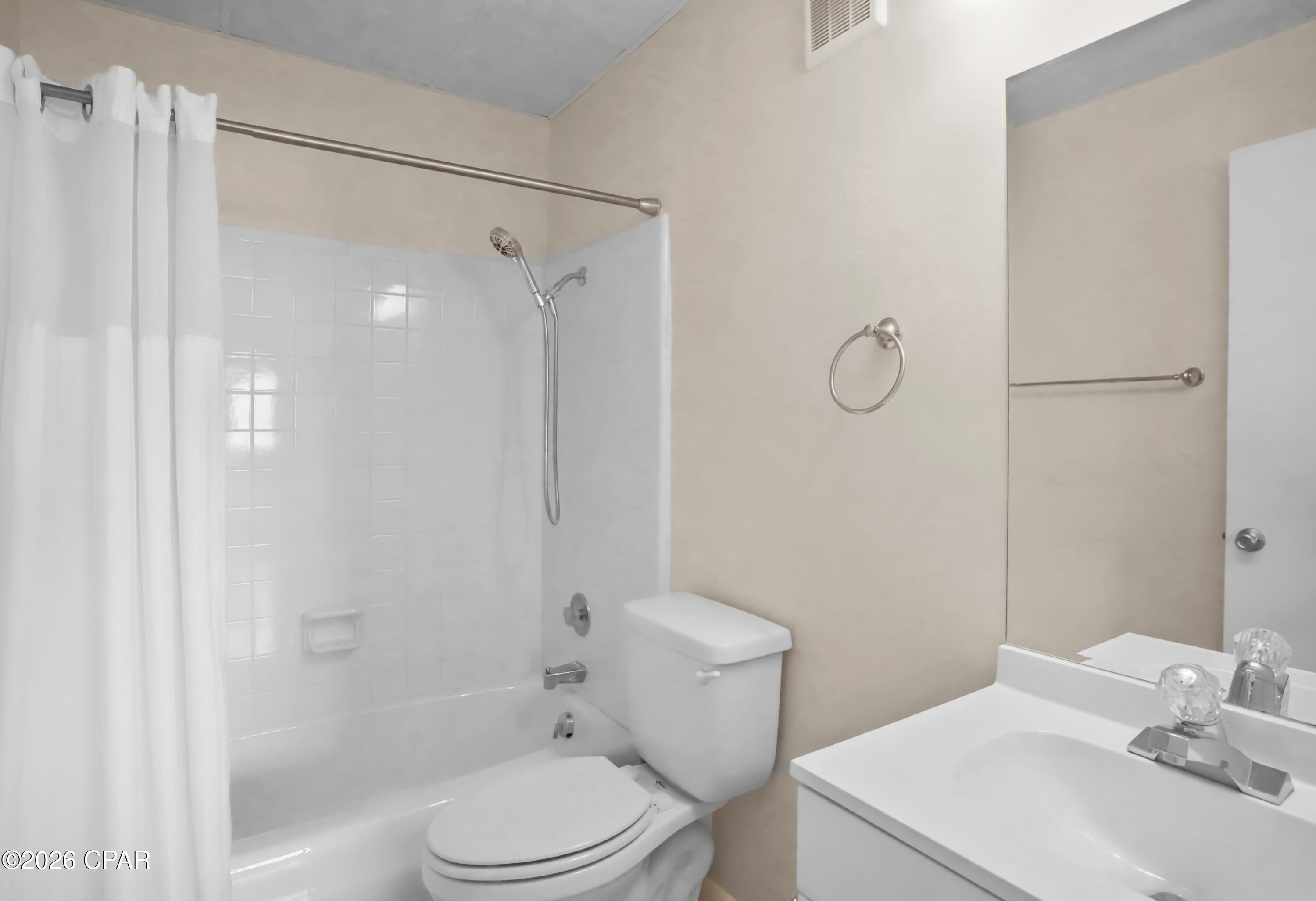 Bay Club Condo Ph 1 - Residential