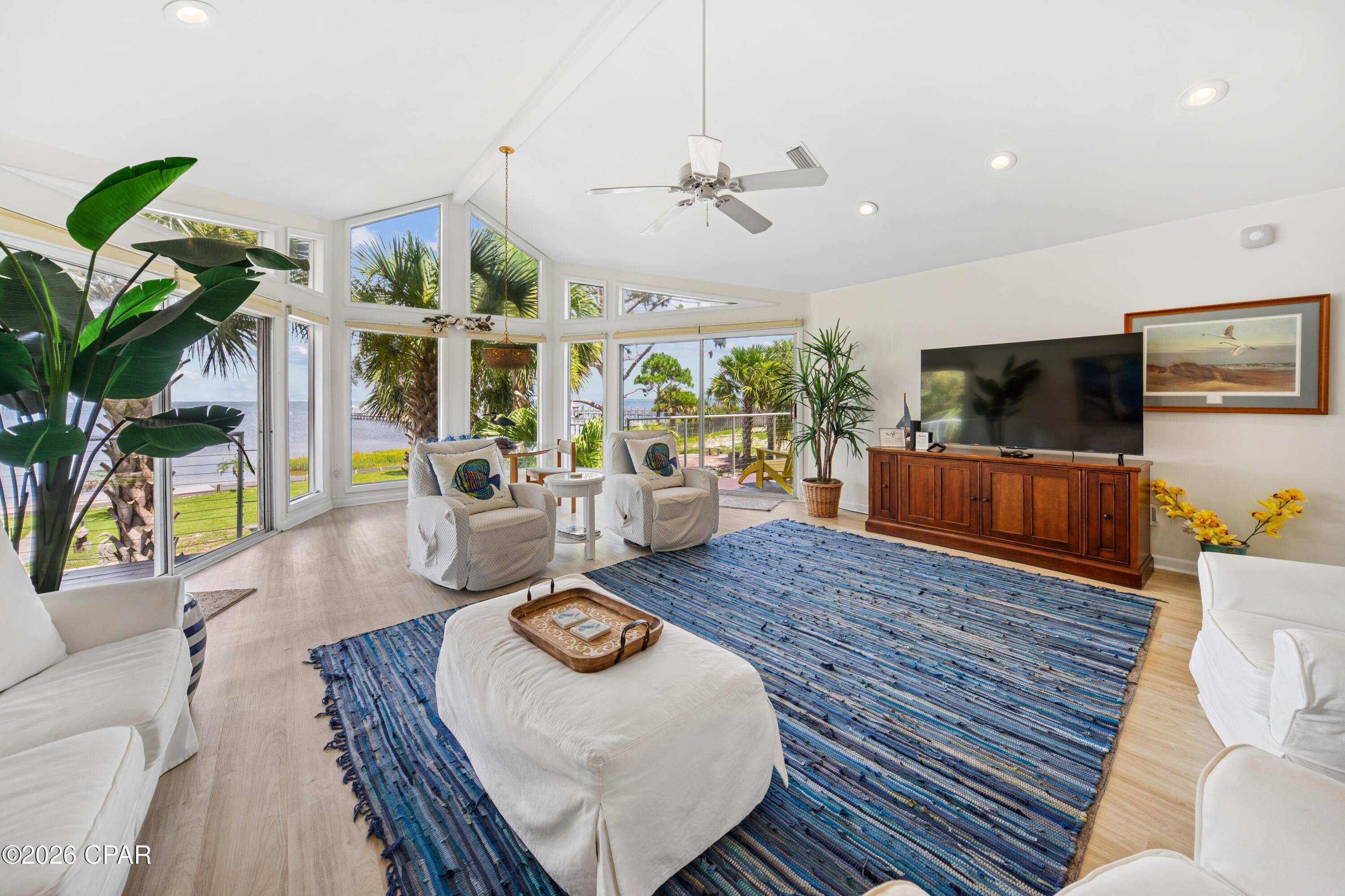 Cape Breezes - Residential