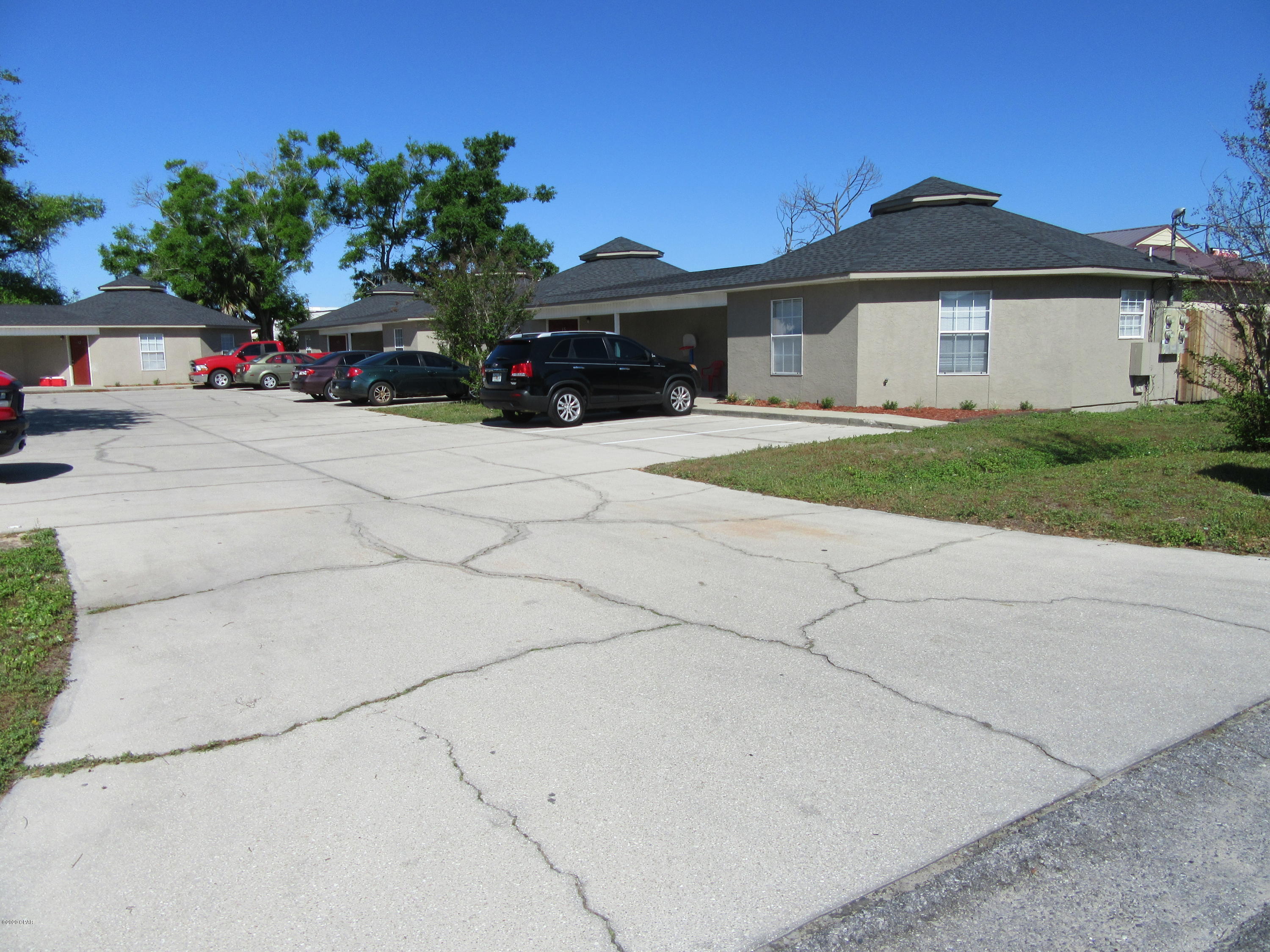 [No Recorded Subdiv] - Residential Lease