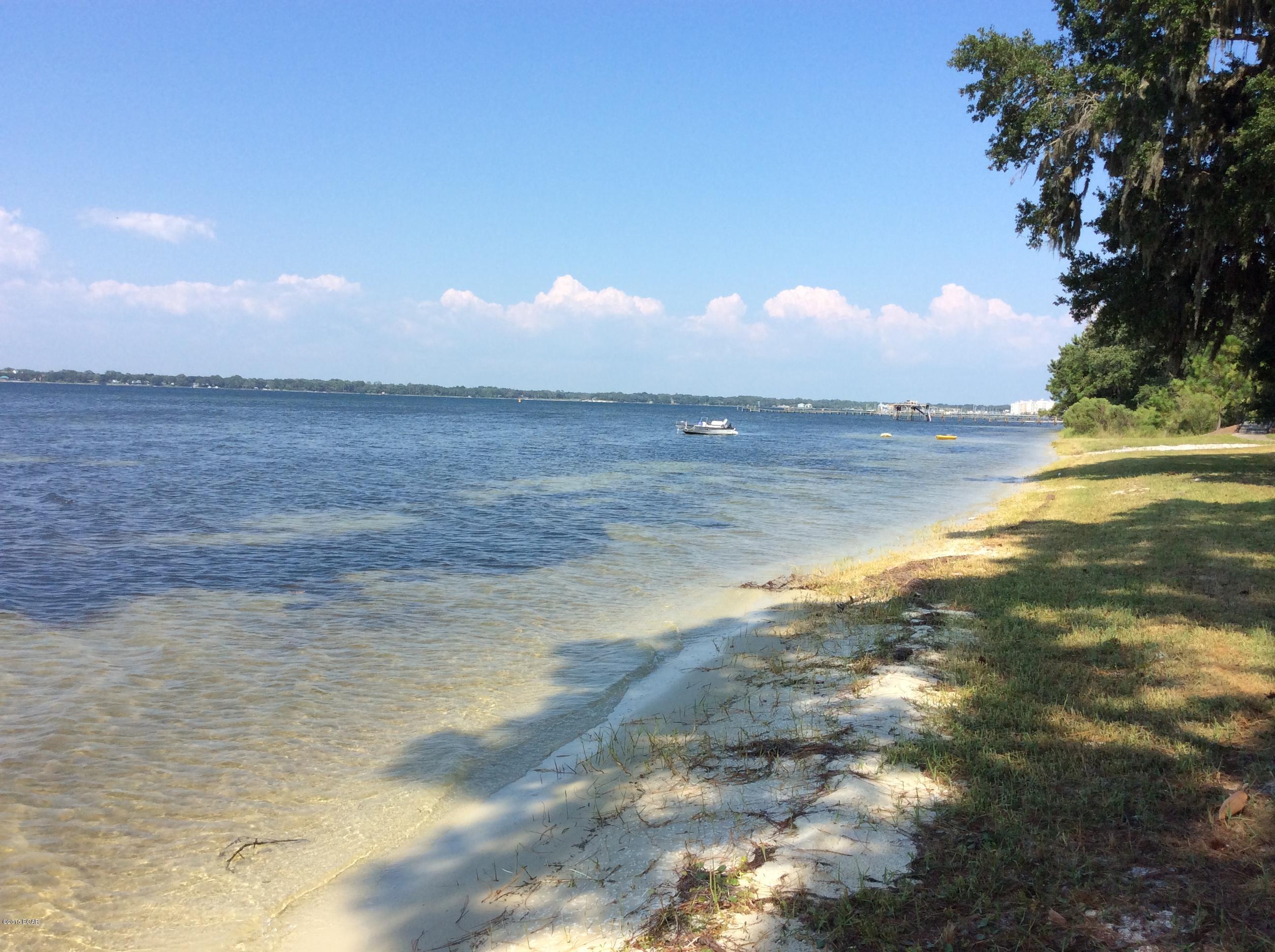 Magnolia Bay Club - Residential