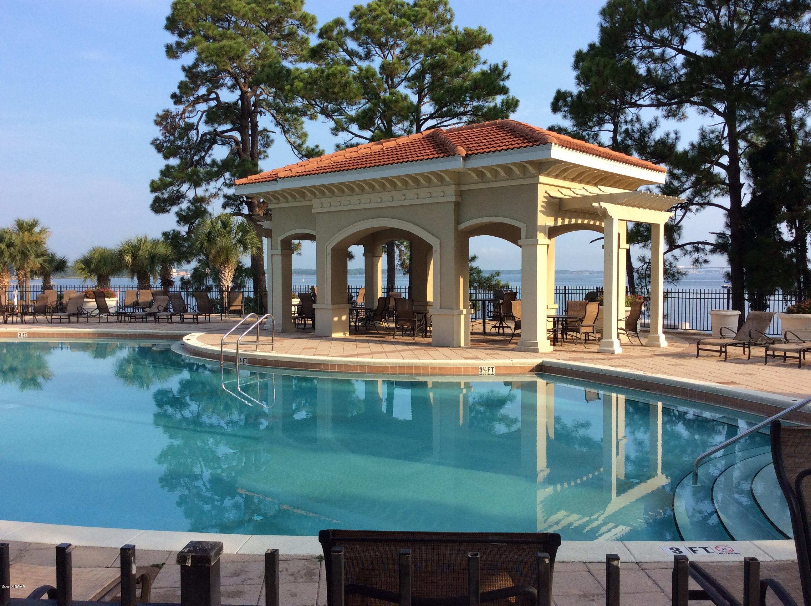 Magnolia Bay Club - Residential