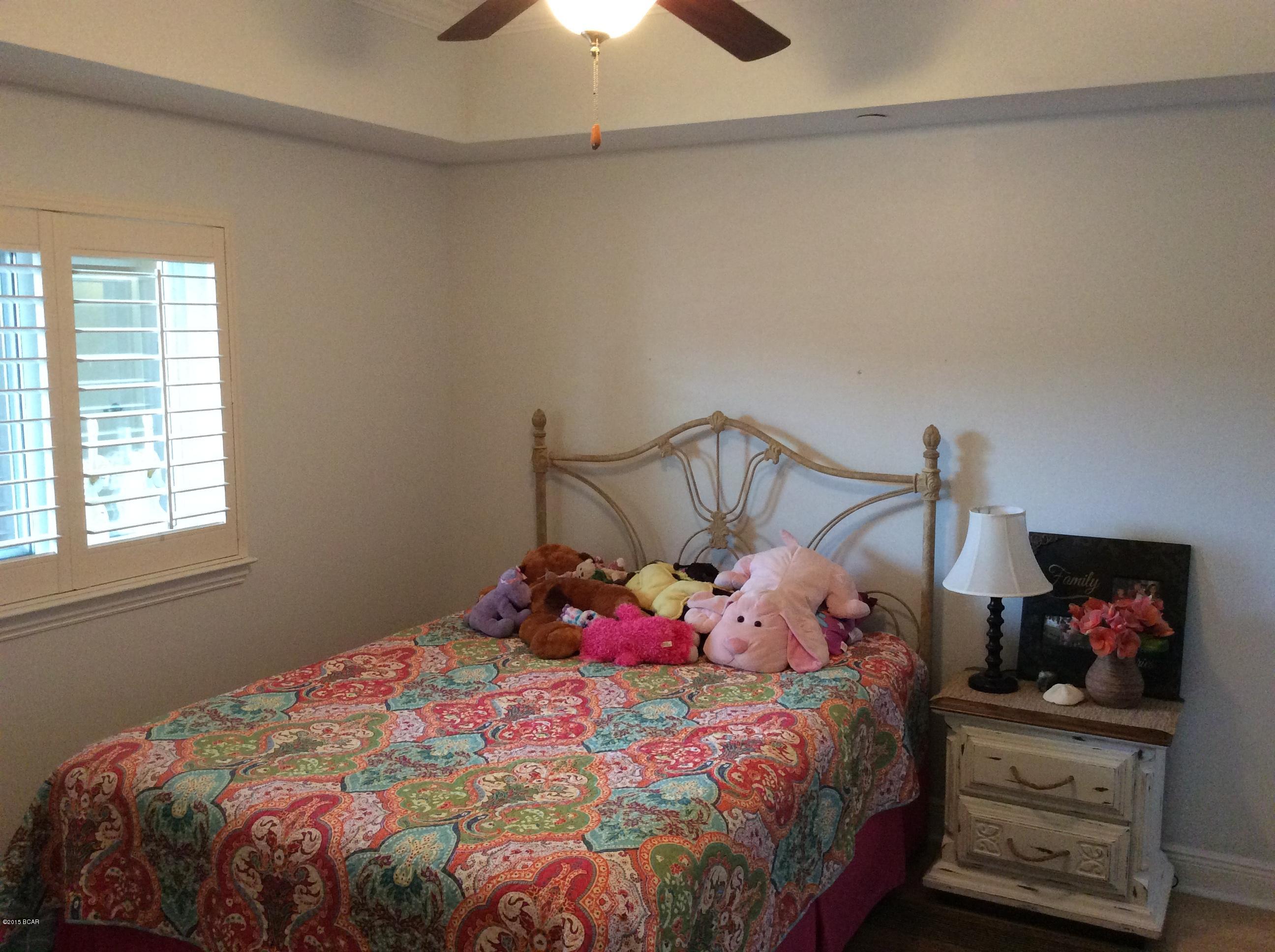 Magnolia Bay Club - Residential