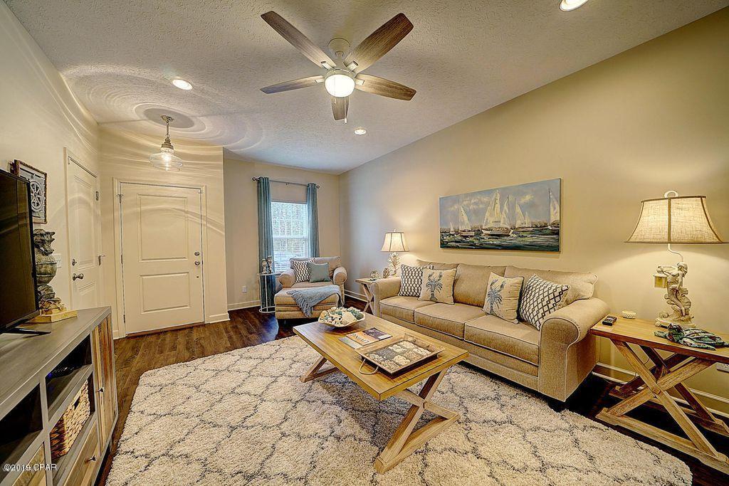Gardenia Beach - Residential Lease