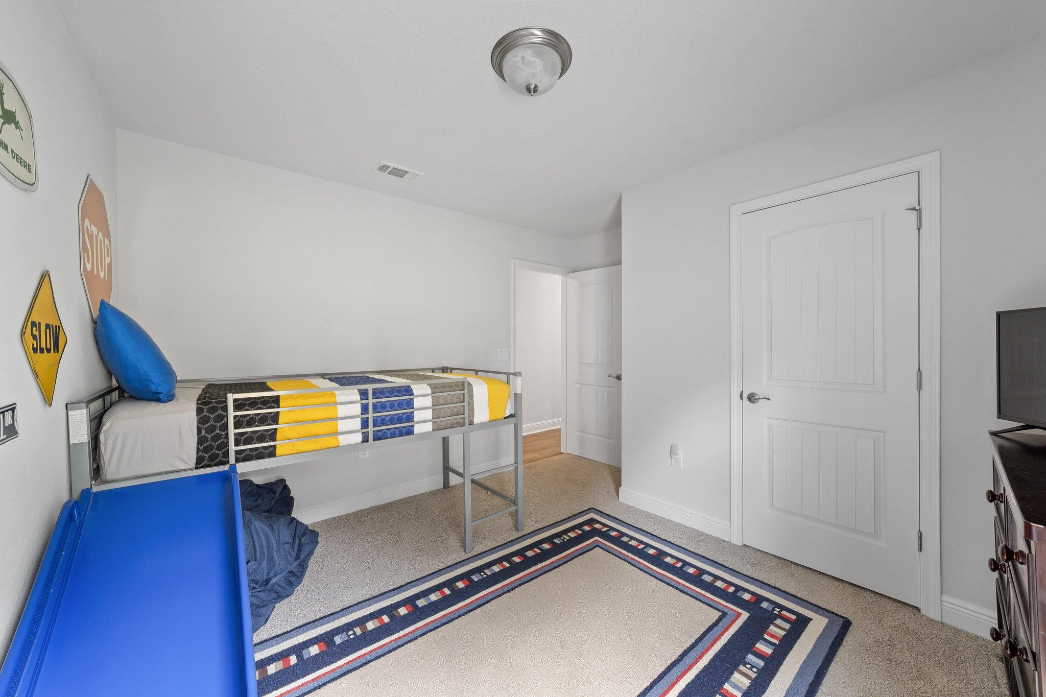 Lake Merial - Residential