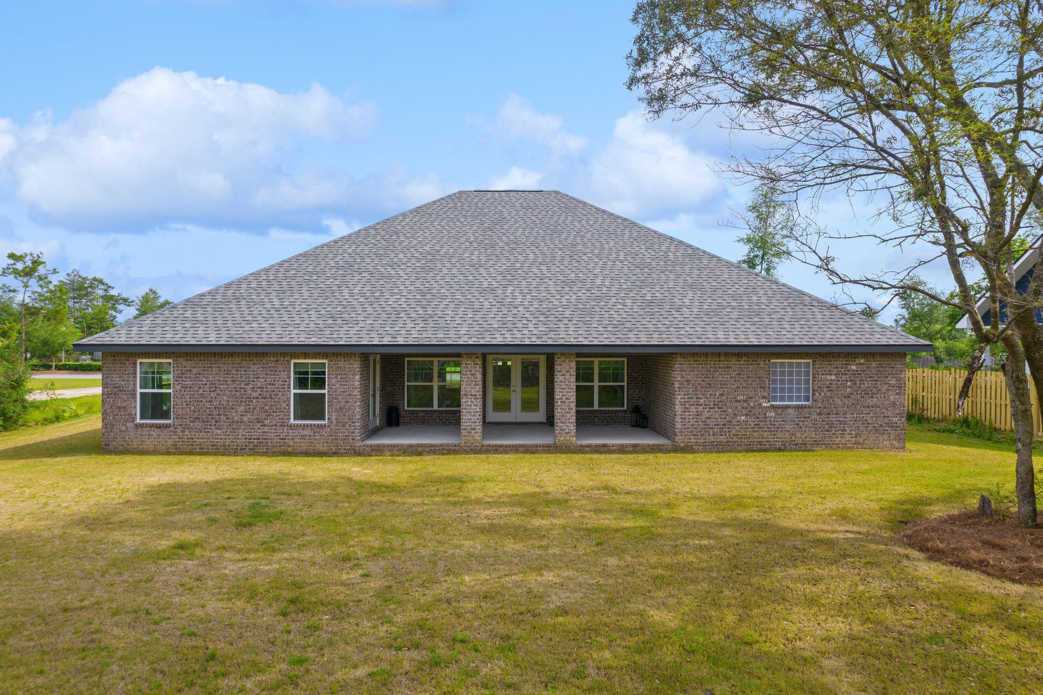 Lake Merial - Residential