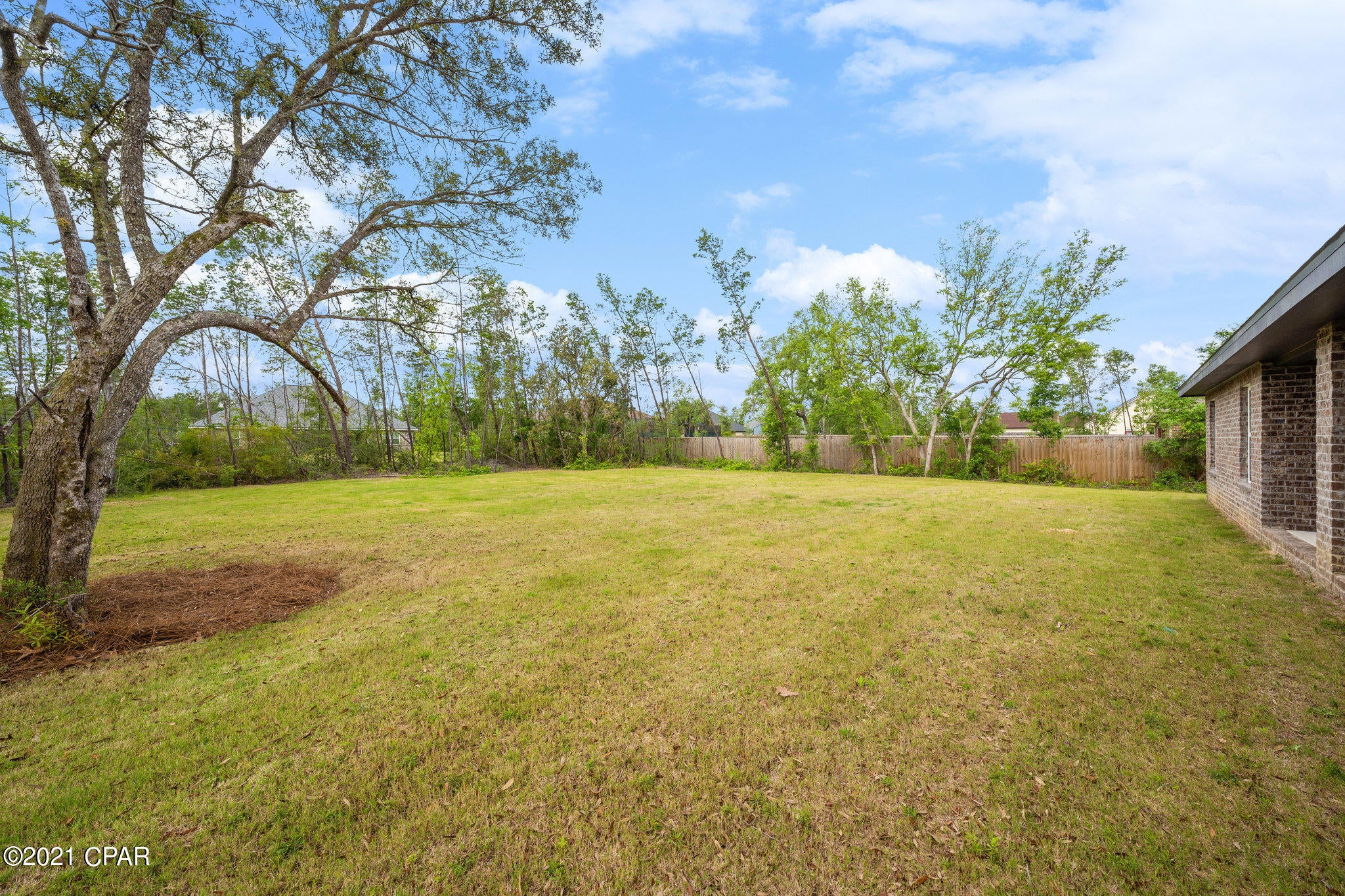 Lake Merial - Residential